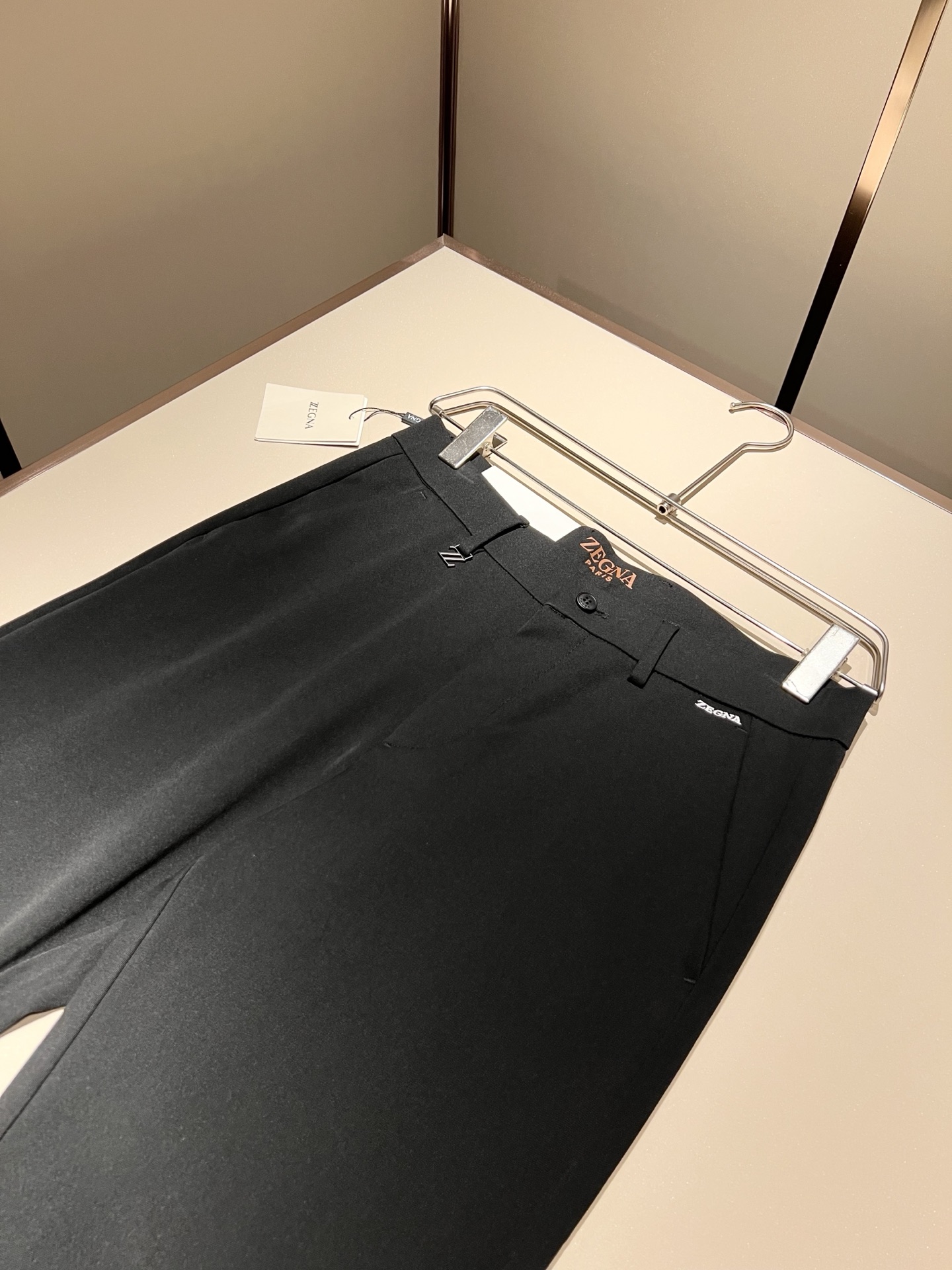 Ermenegildo Zeg*a杰*亚 2025春夏新款男士休闲西裤，压轴的渠道货出现了！！柜台同步销