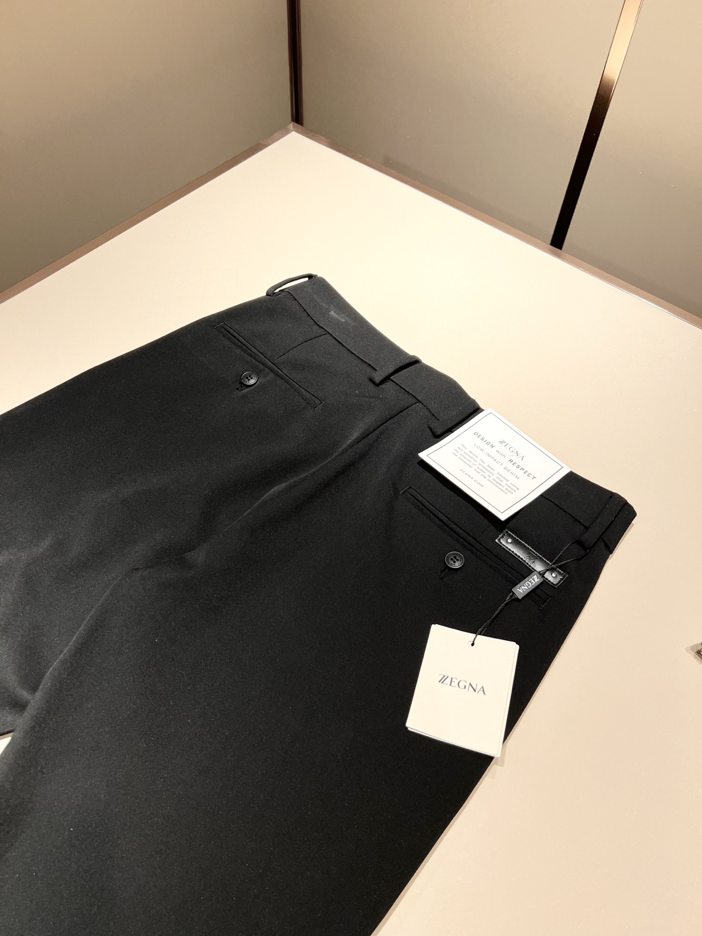 Ermenegildo Zeg*a杰*亚 2025春夏新款男士休闲西裤，压轴的渠道货出现了！！柜台同步销
