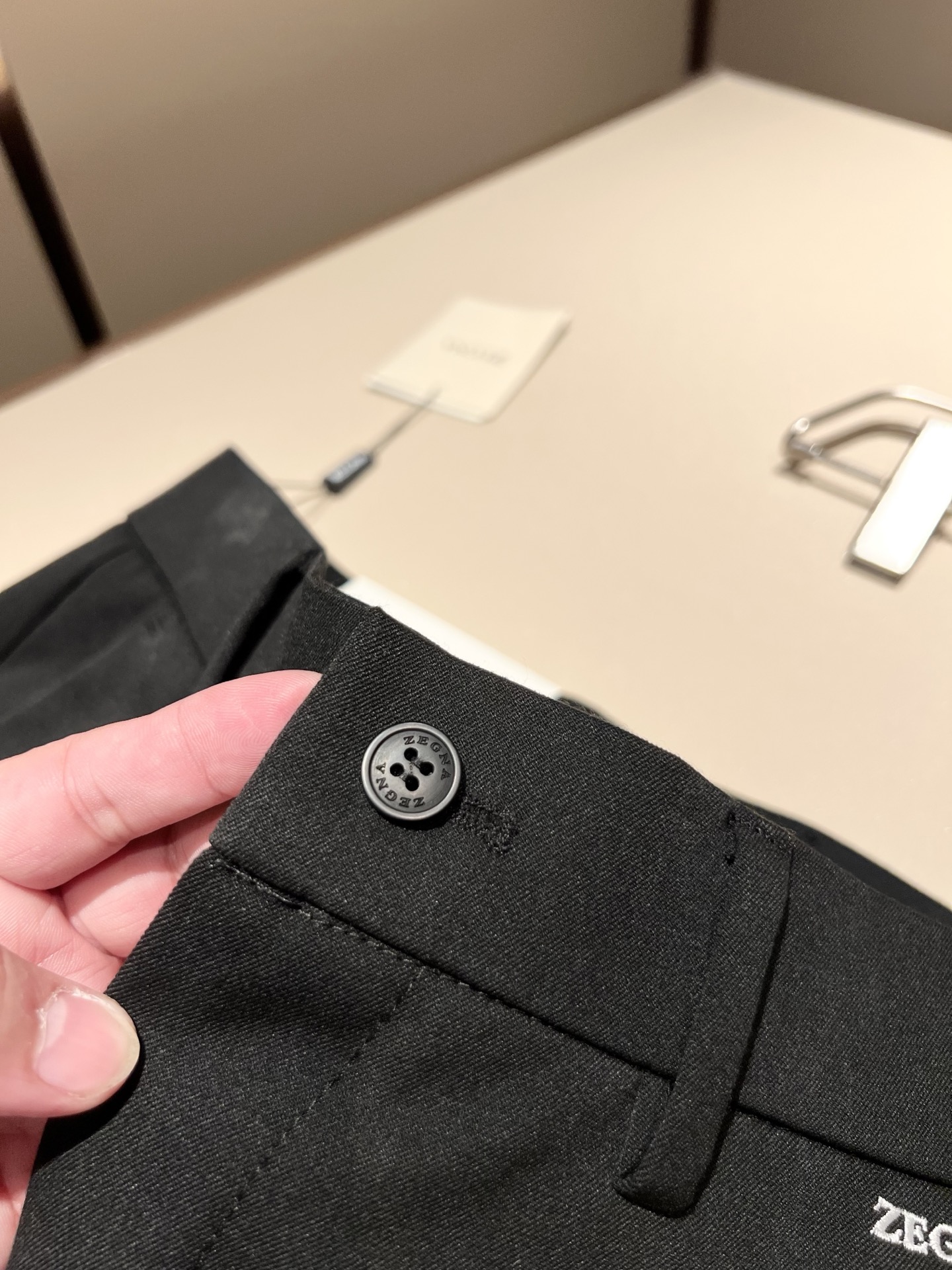 Ermenegildo Zeg*a杰*亚 2025春夏新款男士休闲西裤，压轴的渠道货出现了！！柜台同步销