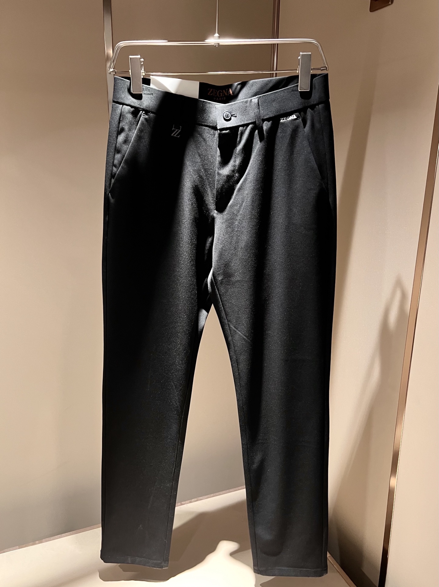 Ermenegildo Zeg*a杰*亚 2025春夏新款男士休闲西裤，压轴的渠道货出现了！！柜台同步销