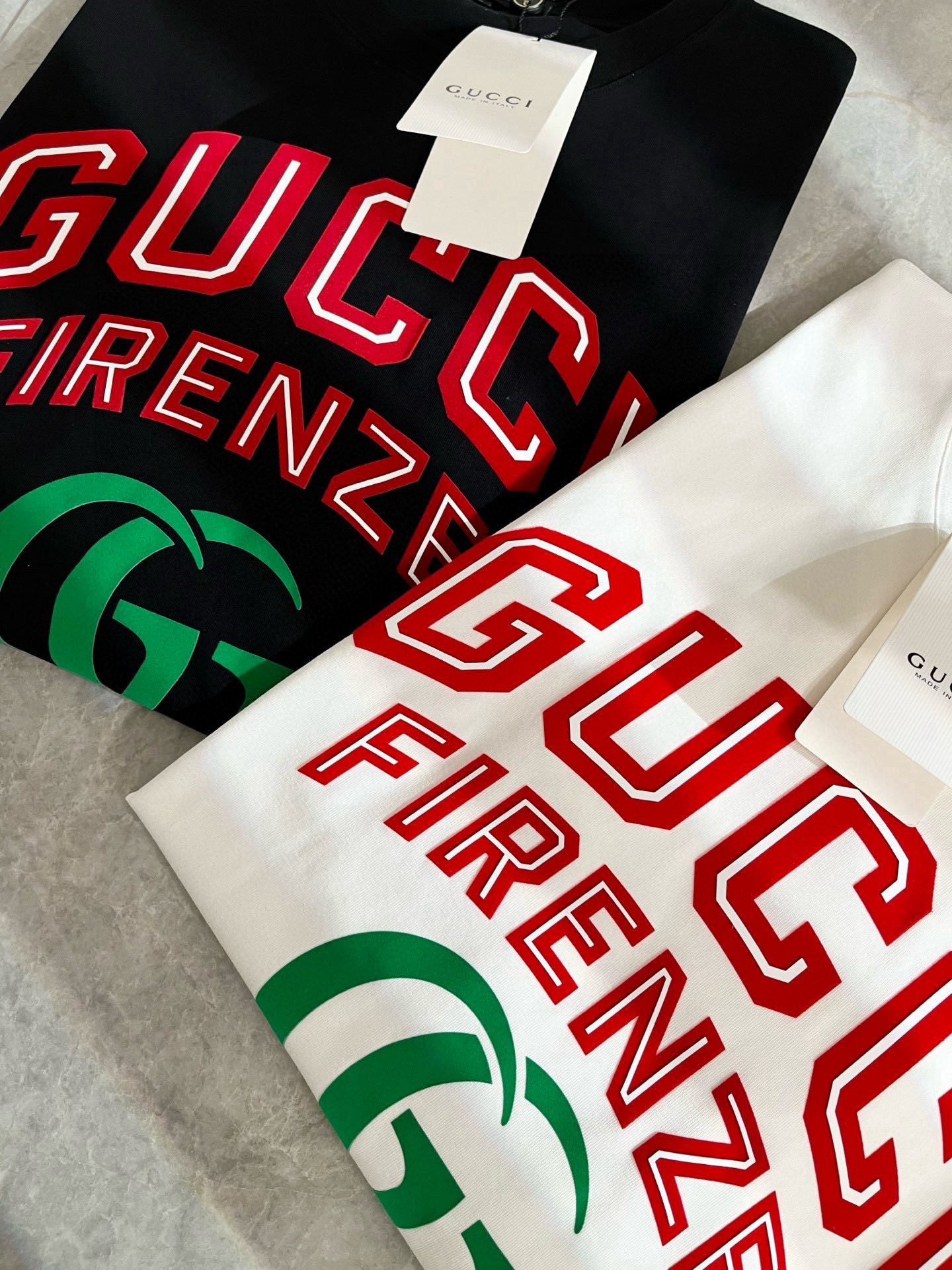 Gucc*古家 2025春夏新款男女同情侣款👫休闲宽松棉质圆领短袖T恤衫！贸易公司渠道稀出，同步官网发售