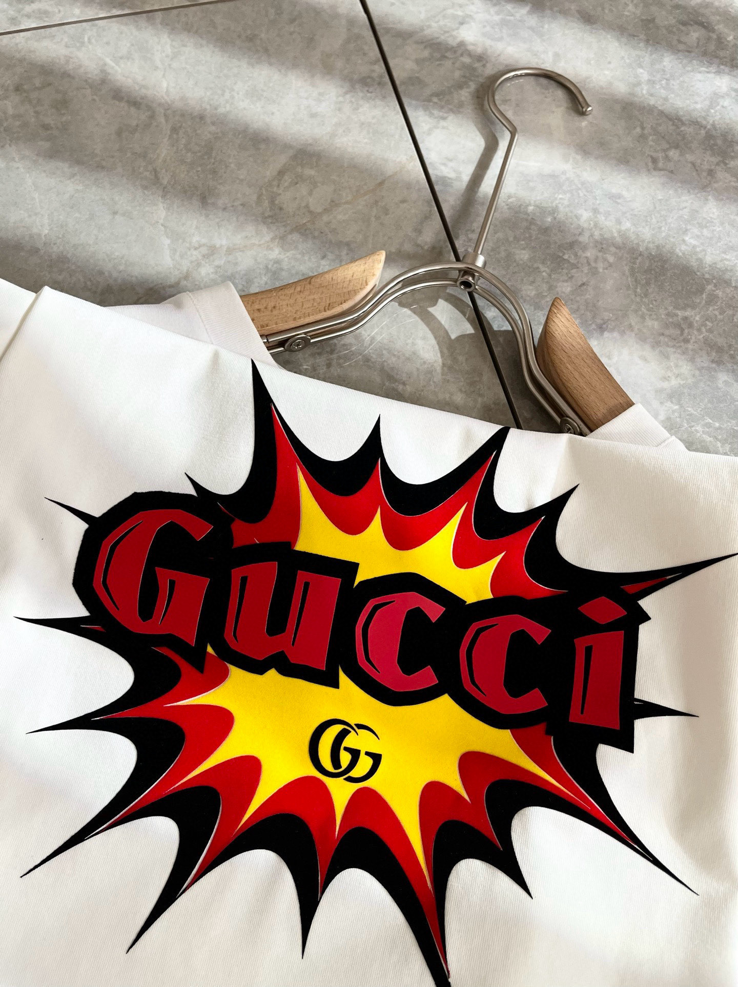 Gucc*古家 2025春夏新款男女同情侣款👫休闲宽松棉质圆领短袖T恤衫！贸易公司渠道稀出，同步官网发售