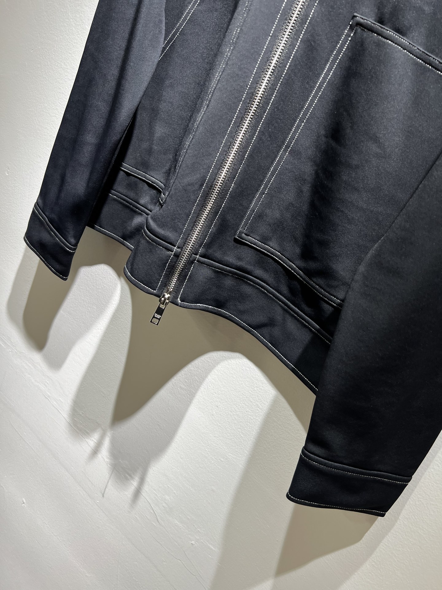 PRAD*A普*达2025秋冬休闲夹克外套，最新时尚休闲拉链夹克，时尚夹克外套!贸易公司渠道稀出，同步官