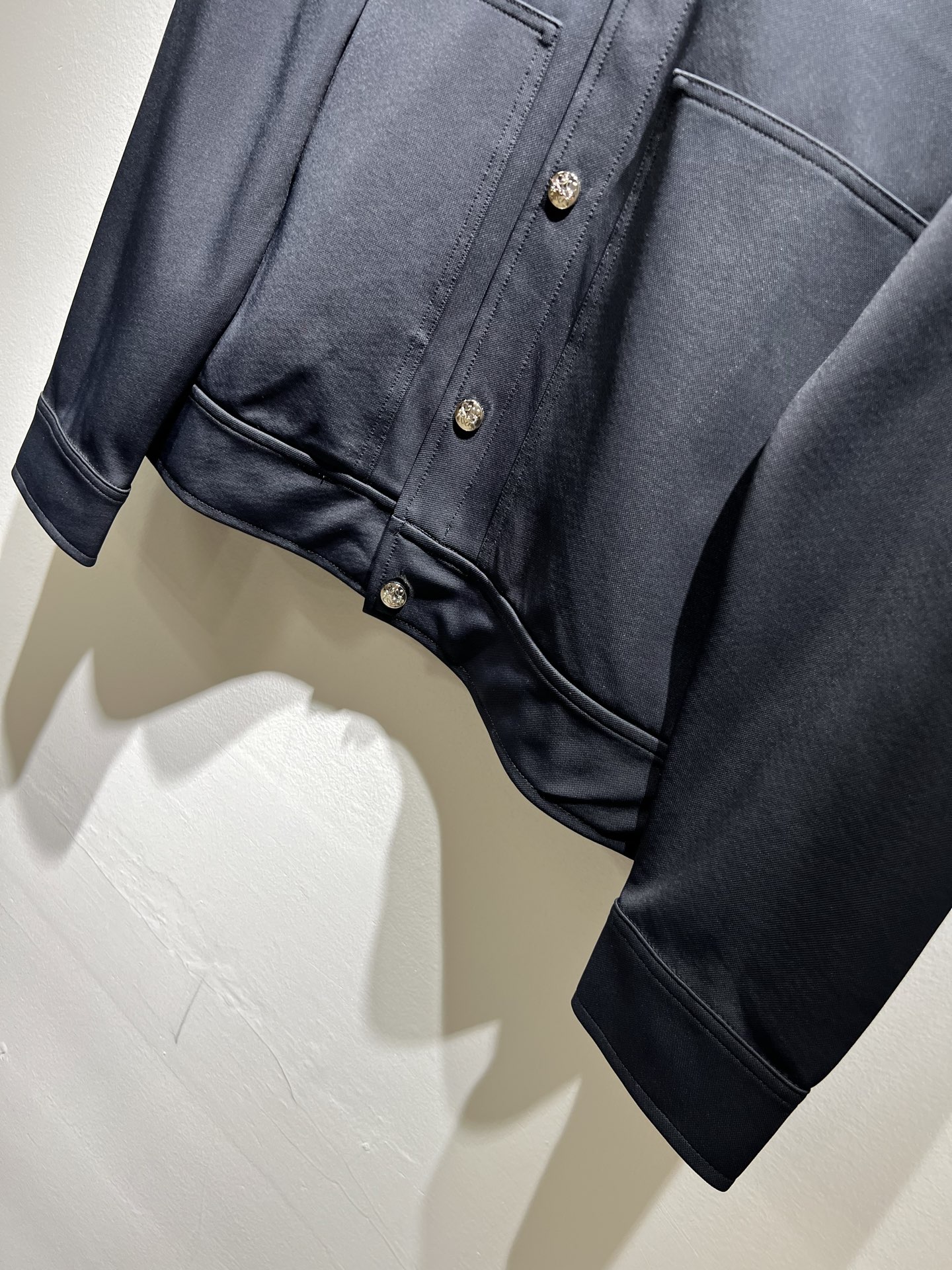 LO*WE/罗*威2025秋冬新款夹克外套，贸易公司渠道货，2025年最新品，官柜同步售卖，经典明星级单