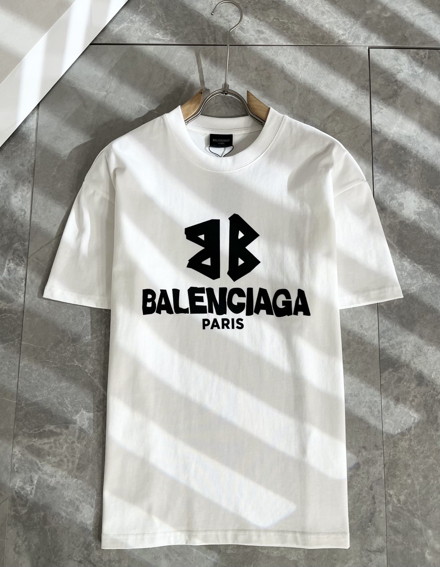 BALENCI*GA巴黎*家 2025春夏新款男女同款👫短袖T恤！走秀图案印花时尚休闲短袖T恤衫！设计l