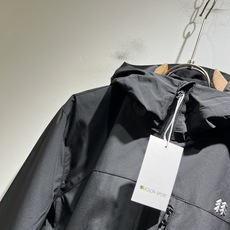 KOLON SPORT🔥可隆 2025秋冬新款男女同款👫夹克外套,户外品牌可能大家第一想到的就是,给人一 KOLON SPORT🔥可隆 2025秋冬新款男女同款👫夹克外套,户外品牌可能大家第一想到的就是,给人一