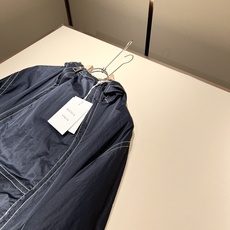 Botte*aVene*te葆碟家2025秋冬男士套装完美品相,第一眼看到这款夹克,百搭的实穿款!高端贸 Botte*aVene*te葆碟家2025秋冬男士套装完美品相,第一眼看到这款夹克,百搭的实穿款!高端贸