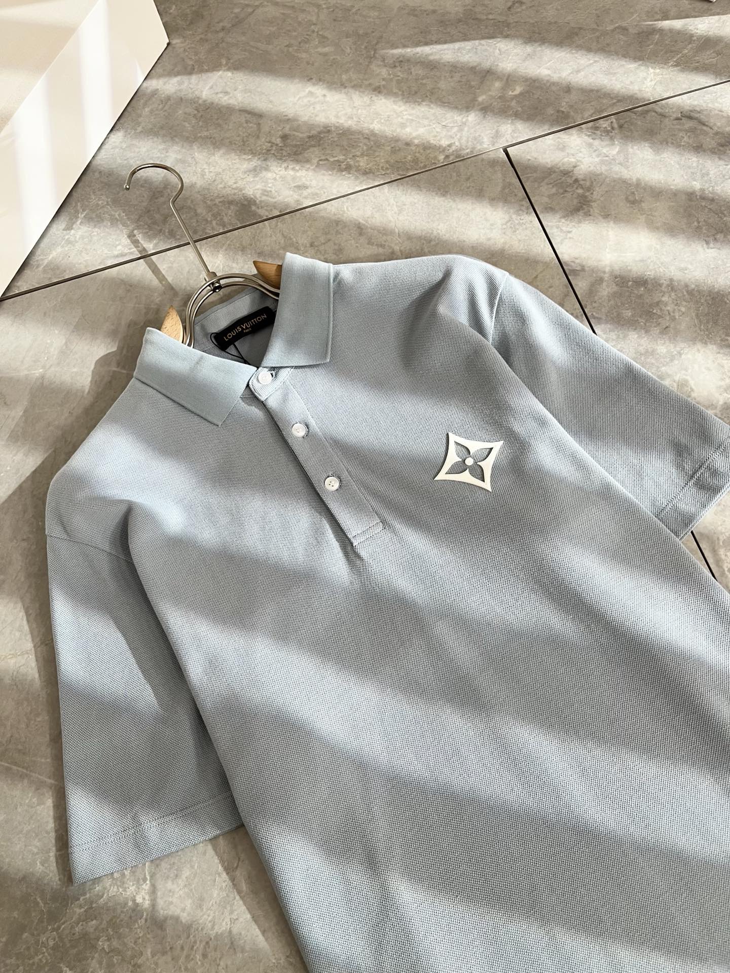 LouisVuitt*路易*登 2025春夏新品最新工艺短袖Polo衫，前后logo图案压胶设计！代表品