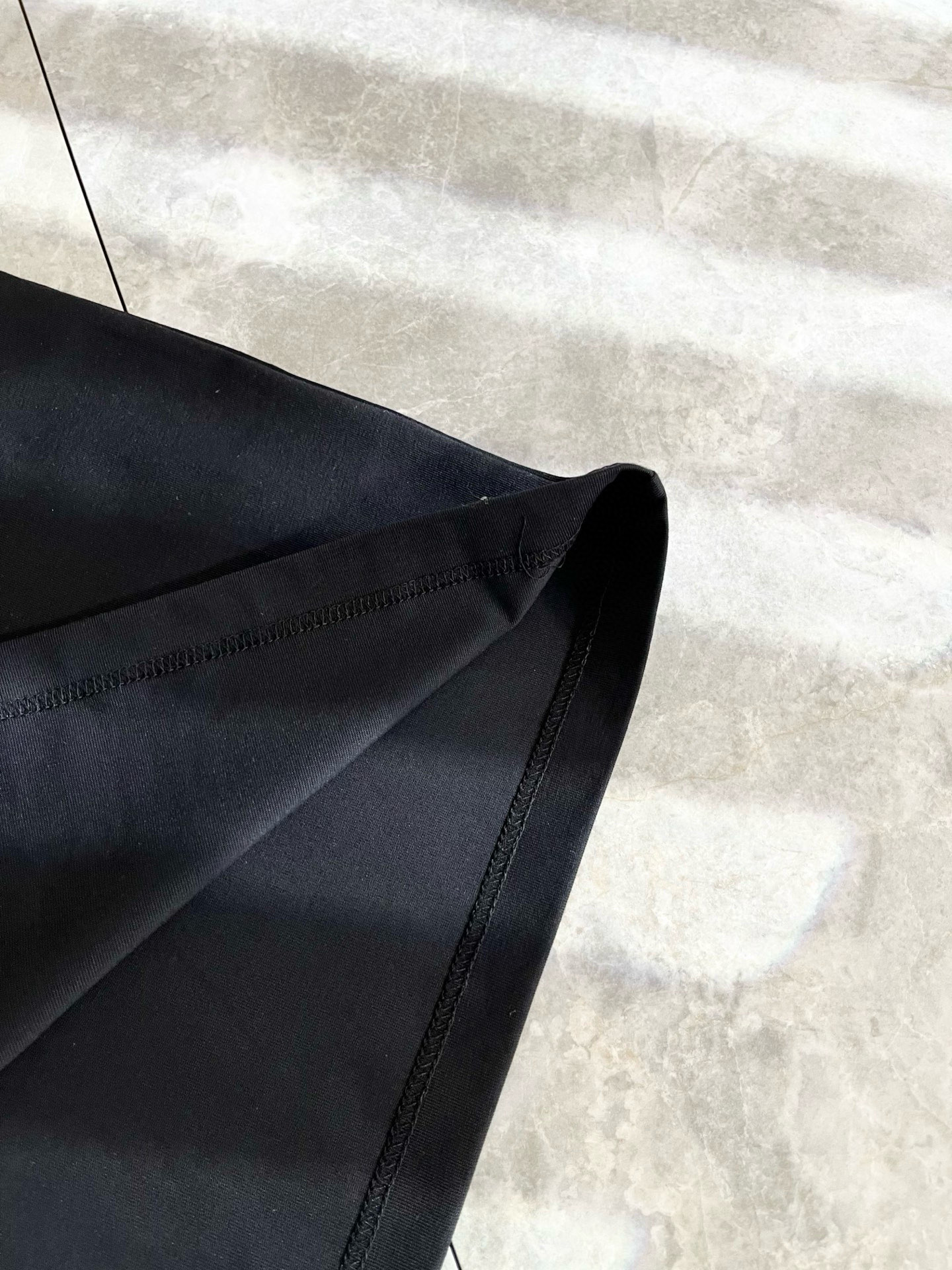 BURBER*Y巴*莉2025春夏新品男女同款👫短袖T恤，重磅来袭，最近比较火热的环保纯棉面料制作而成，