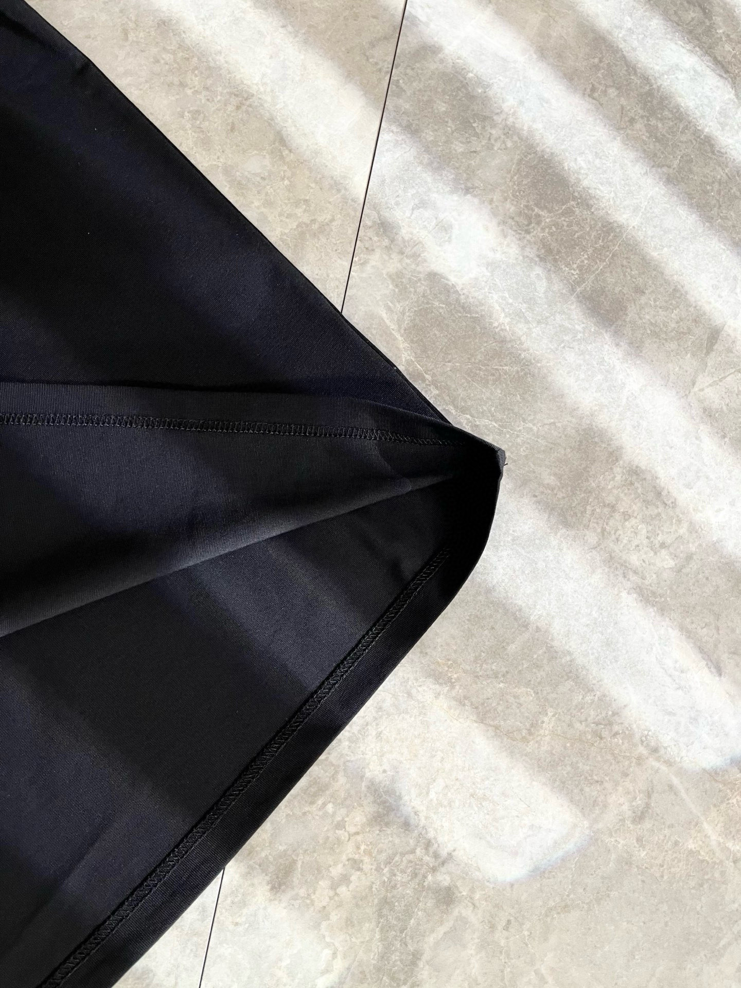 BURBER*Y巴*莉2025春夏新品男女同款👫短袖T恤，重磅来袭，最近比较火热的环保纯棉面料制作而成，