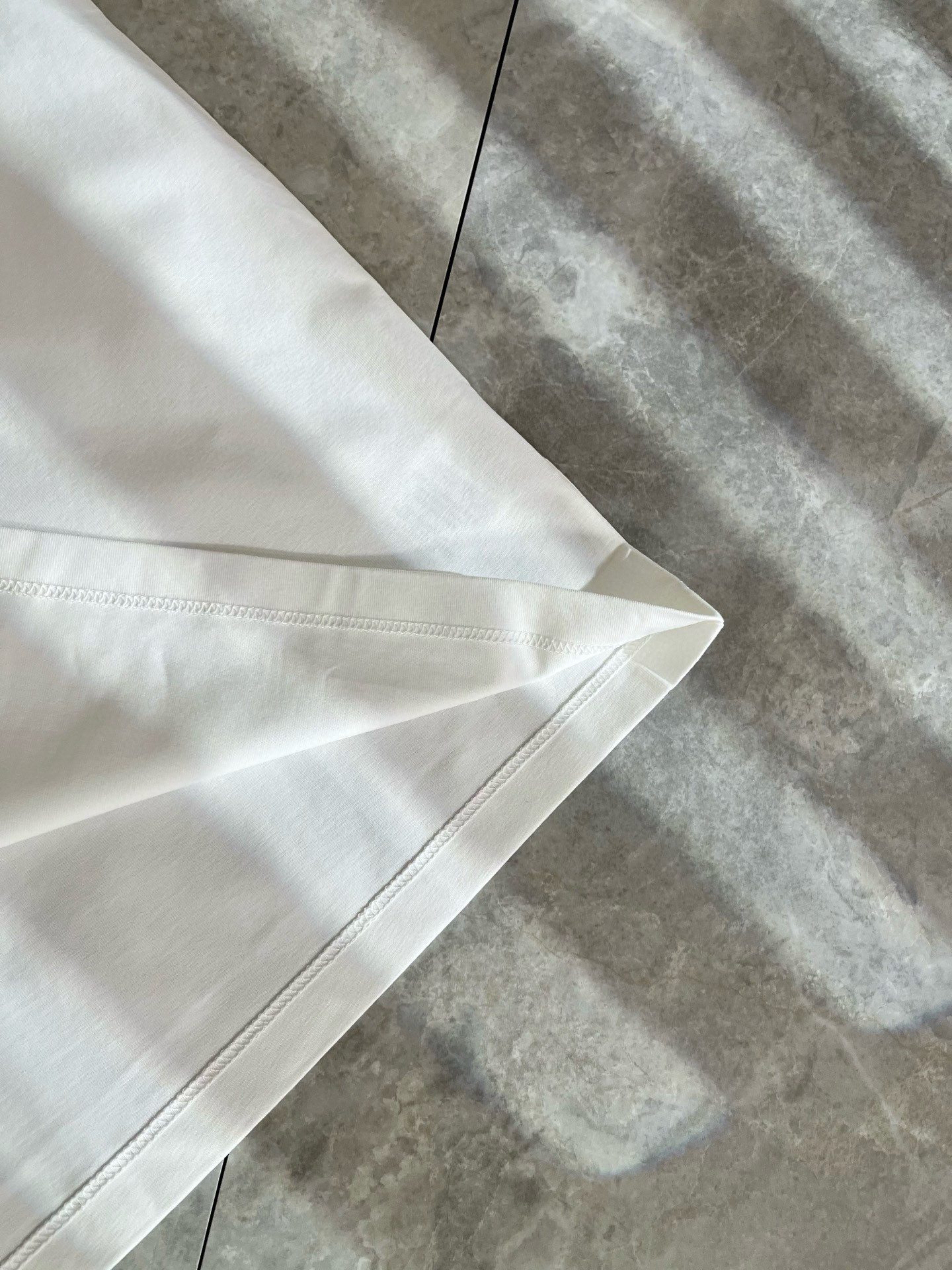 BURBER*Y巴*莉2025春夏新品男女同款👫短袖T恤，重磅来袭，最近比较火热的环保纯棉面料制作而成，