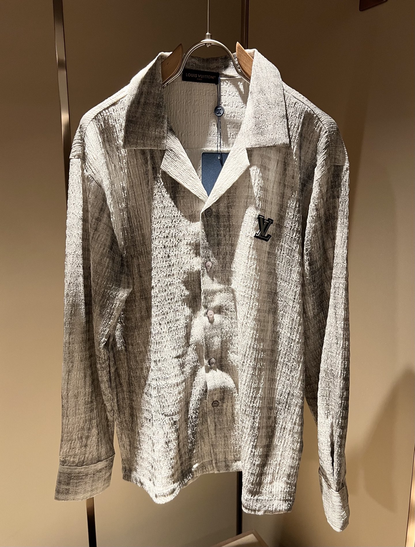 Louis Vuit*on 路易*登 2025秋季新款轻奢男女同款👫衬衣，路易家族的新高端，细节品质永远