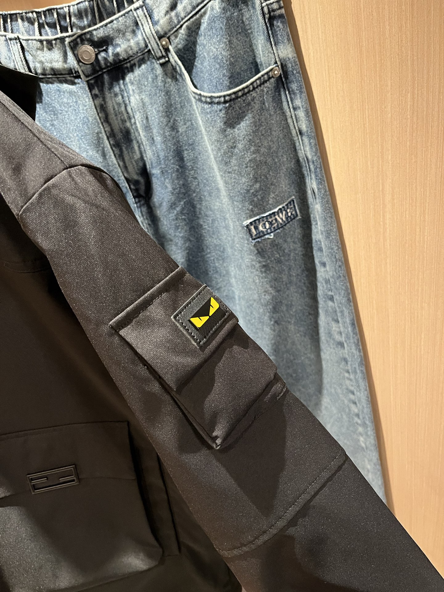 FEN*I 芬*迪 2025秋冬新款夹克外套，意大利原厂订单，FD家族人气单品，代表性十足，规格感十足的