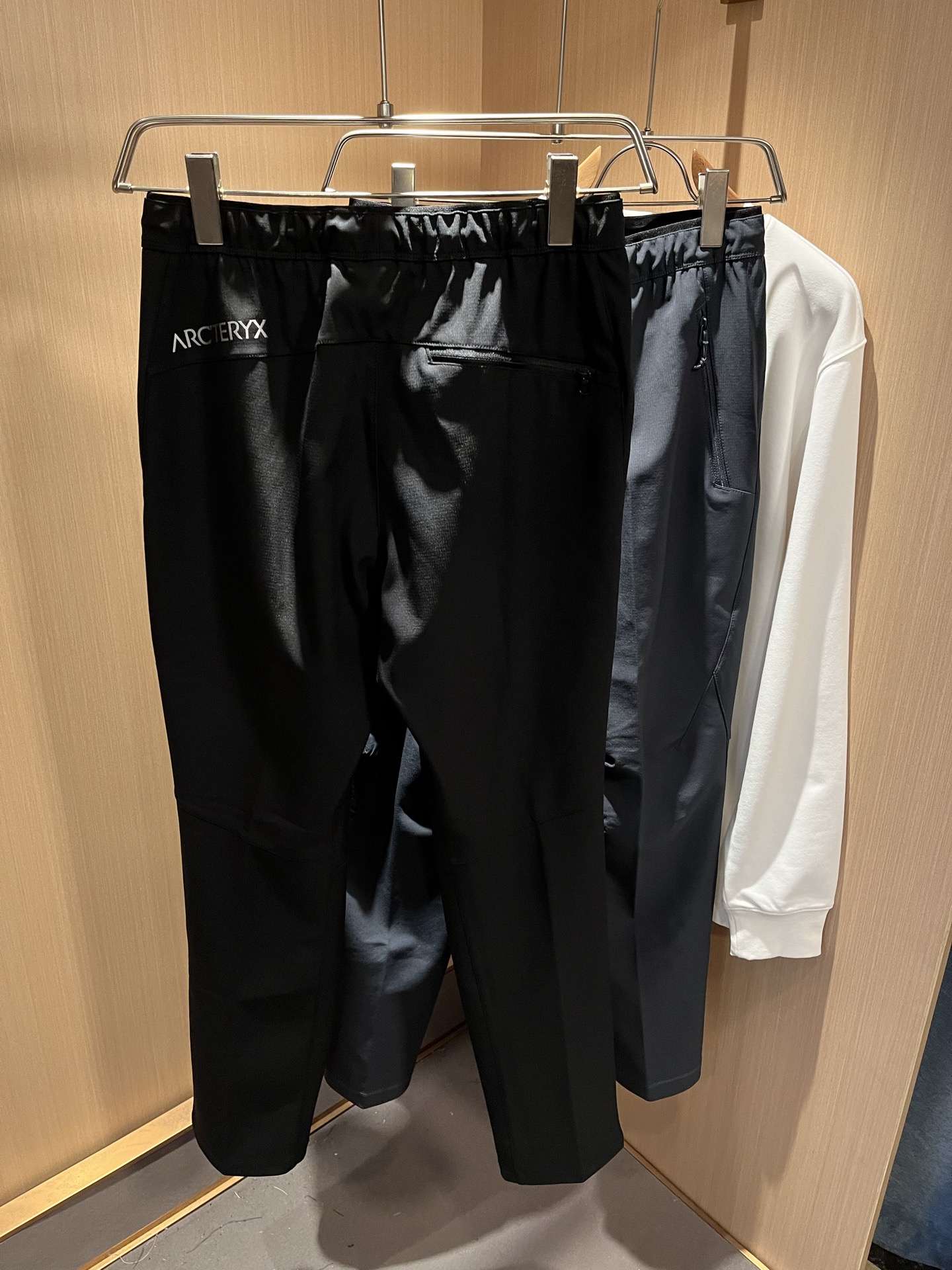 ARCTER*X始*祖鸟 2025秋冬新款休闲运动风格休闲裤，户外品牌可能大家第一想到的就是加拿大鹅、始