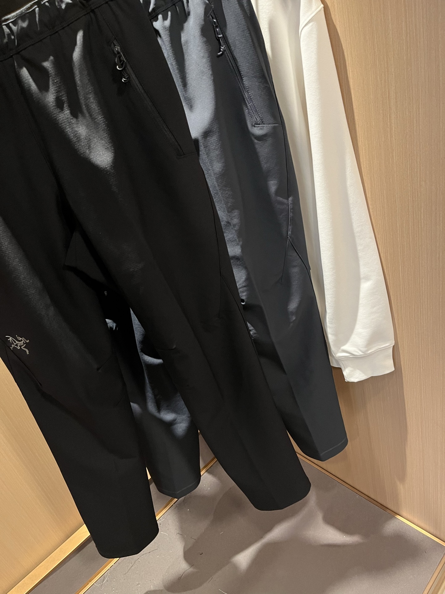 ARCTER*X始*祖鸟 2025秋冬新款休闲运动风格休闲裤，户外品牌可能大家第一想到的就是加拿大鹅、始