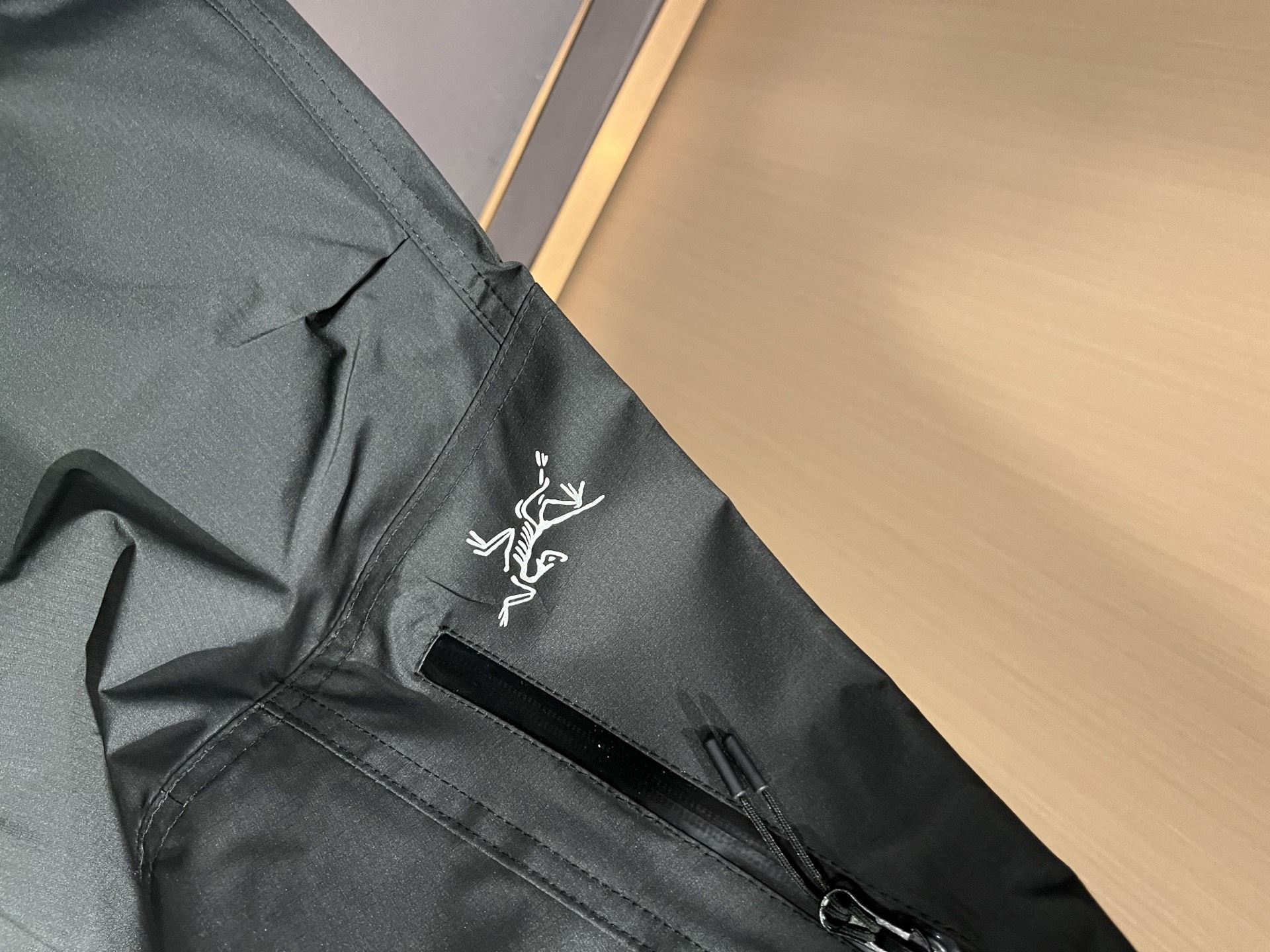 ARCTER*X始*祖鸟 2025秋冬新款休闲运动风格休闲裤，户外品牌可能大家第一想到的就是加拿大鹅、始