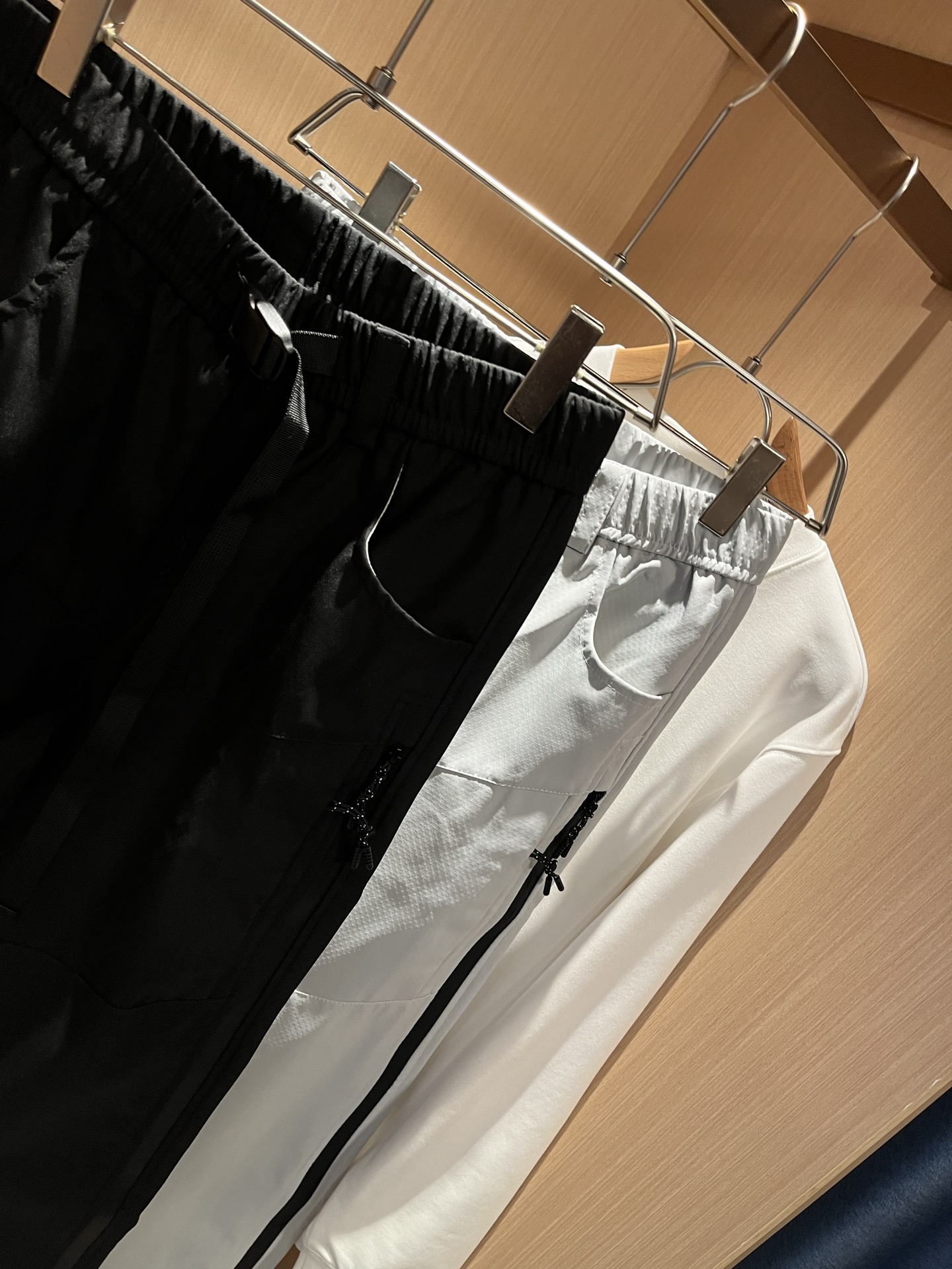 ARCTER*X始*祖鸟 2025秋冬新款休闲运动风格休闲裤，户外品牌可能大家第一想到的就是加拿大鹅、始