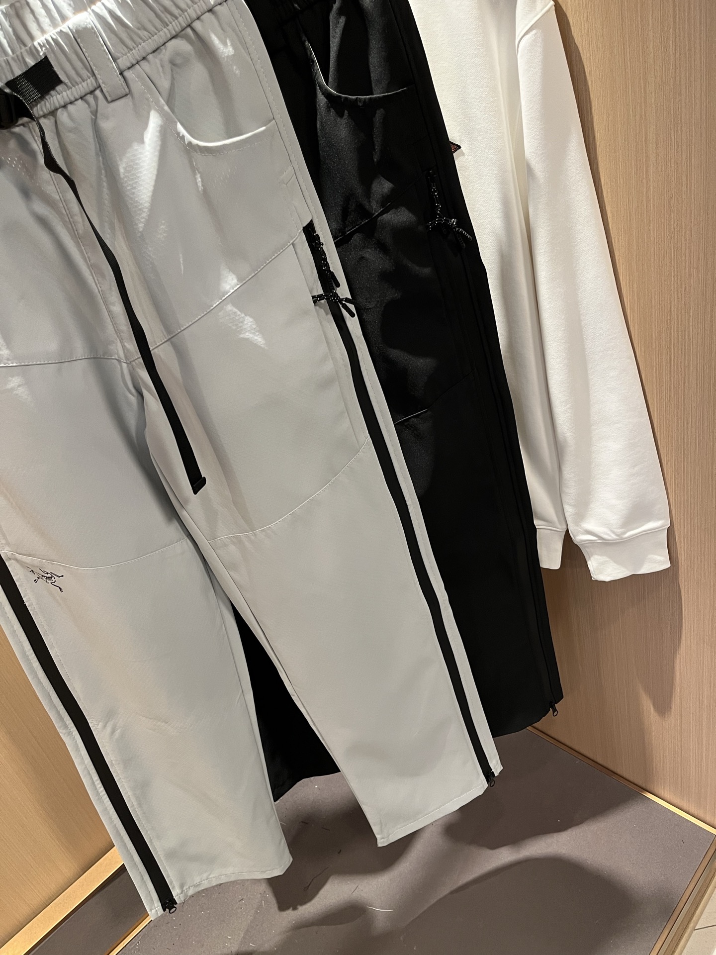 ARCTER*X始*祖鸟 2025秋冬新款休闲运动风格休闲裤，户外品牌可能大家第一想到的就是加拿大鹅、始