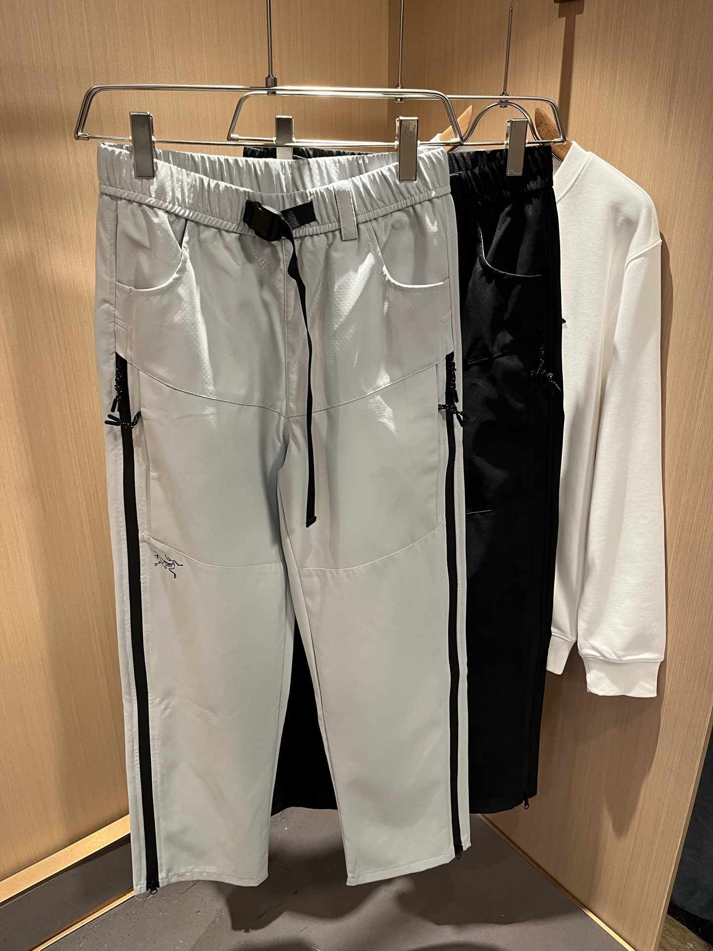 ARCTER*X始*祖鸟 2025秋冬新款休闲运动风格休闲裤，户外品牌可能大家第一想到的就是加拿大鹅、始