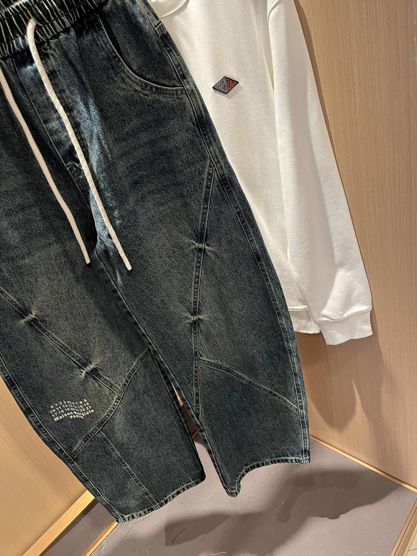 马吉拉 maison margiel 2025秋冬新款男女同款👫休闲牛仔裤，专柜同步发售！定制专属洗水纯
