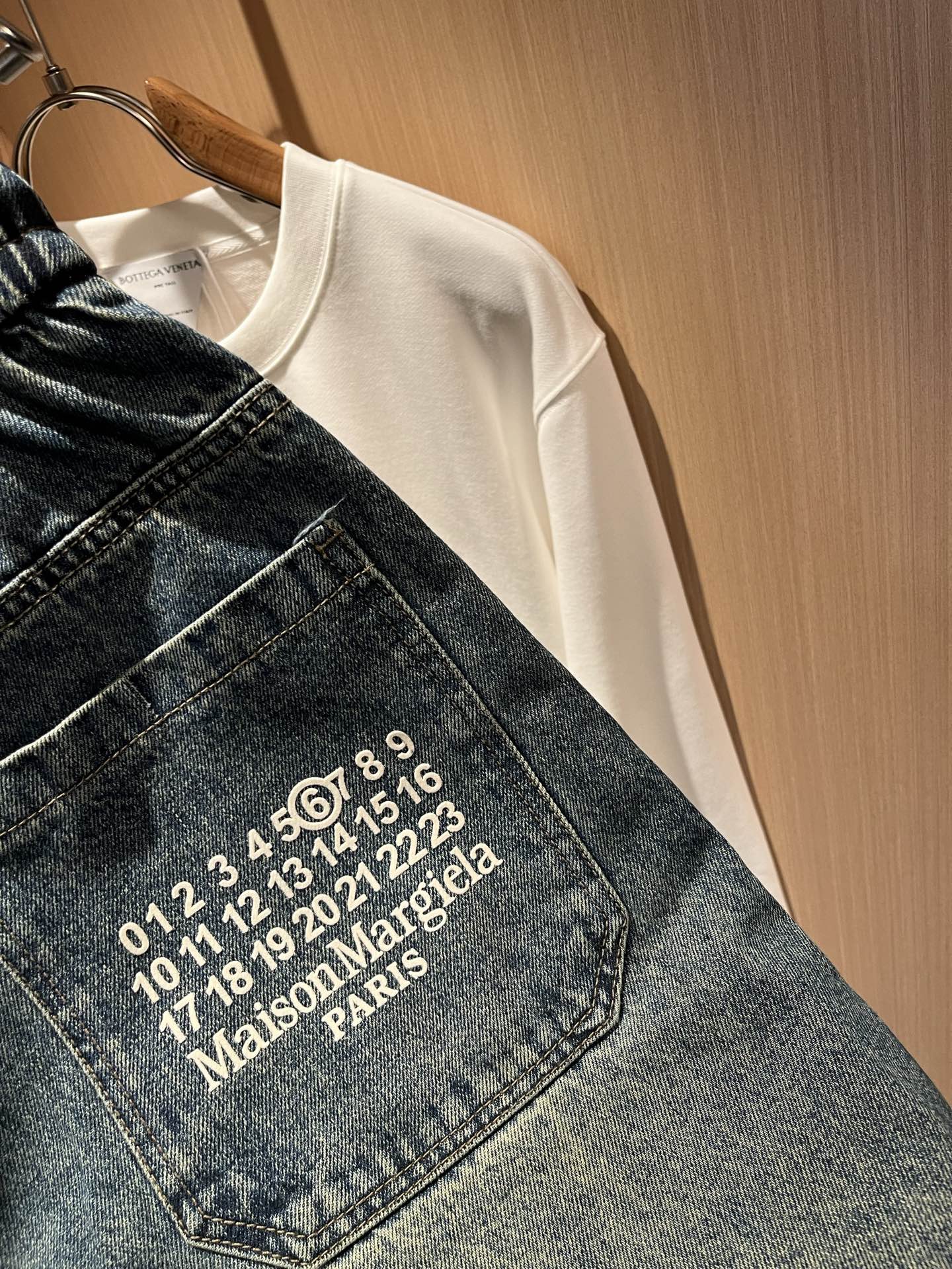 马吉拉 maison margiel 2025秋冬新款男女同款👫休闲牛仔裤，专柜同步发售！定制专属洗水纯