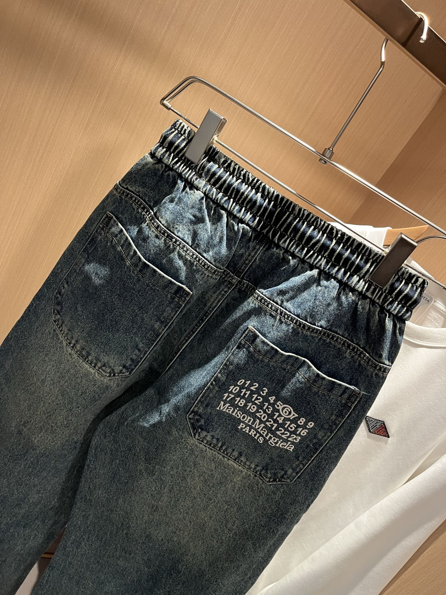 马吉拉 maison margiel 2025秋冬新款男女同款👫休闲牛仔裤，专柜同步发售！定制专属洗水纯