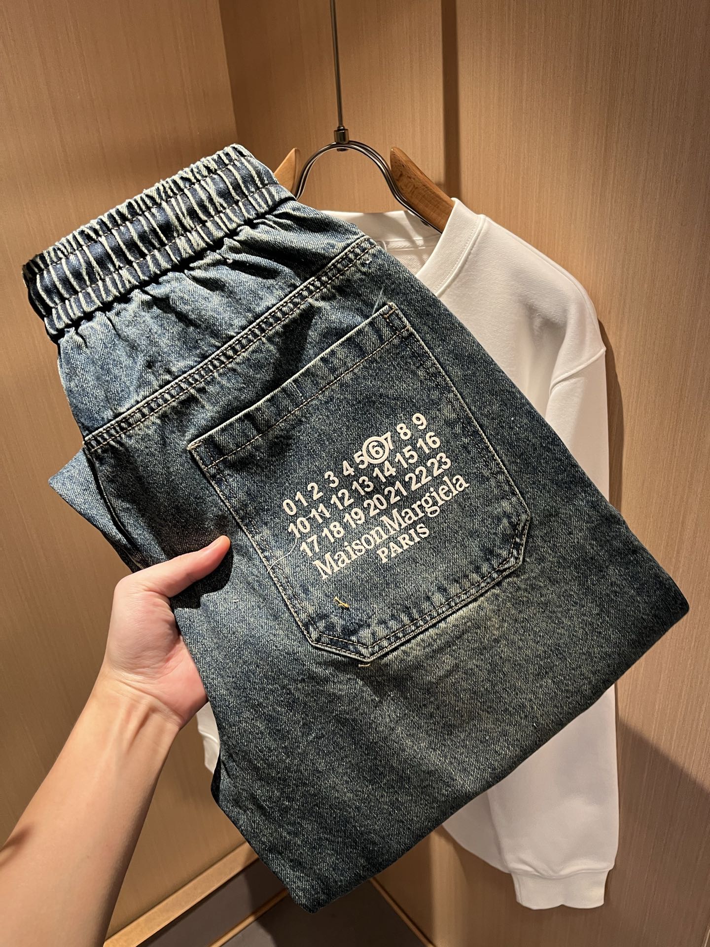 马吉拉 maison margiel 2025秋冬新款男女同款👫休闲牛仔裤，专柜同步发售！定制专属洗水纯