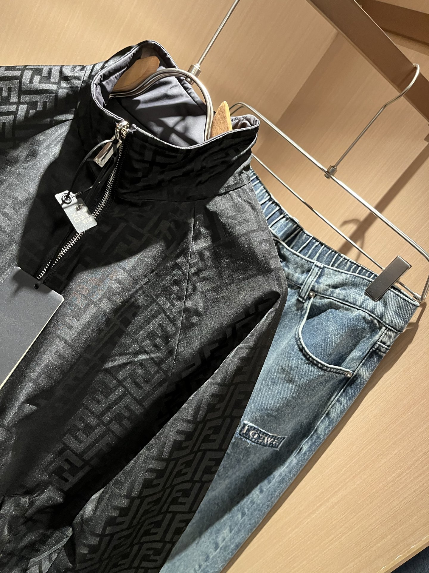 FEN*I 芬*迪 ⚠️双面夹克！2025秋冬新款男士夹克外套，意大利原厂订单，FD家族人气单品，代表性