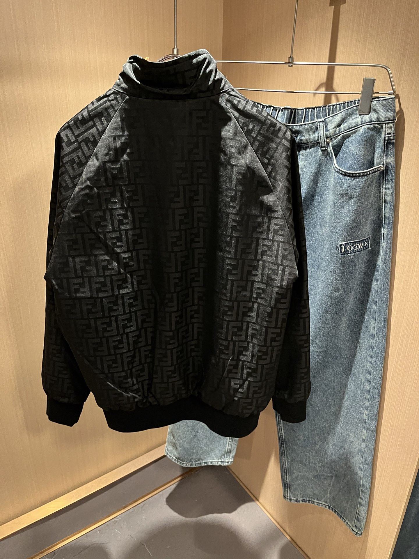 FEN*I 芬*迪 ⚠️双面夹克！2025秋冬新款男士夹克外套，意大利原厂订单，FD家族人气单品，代表性