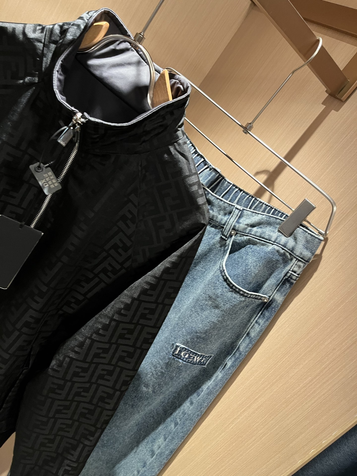 FEN*I 芬*迪 ⚠️双面夹克！2025秋冬新款男士夹克外套，意大利原厂订单，FD家族人气单品，代表性