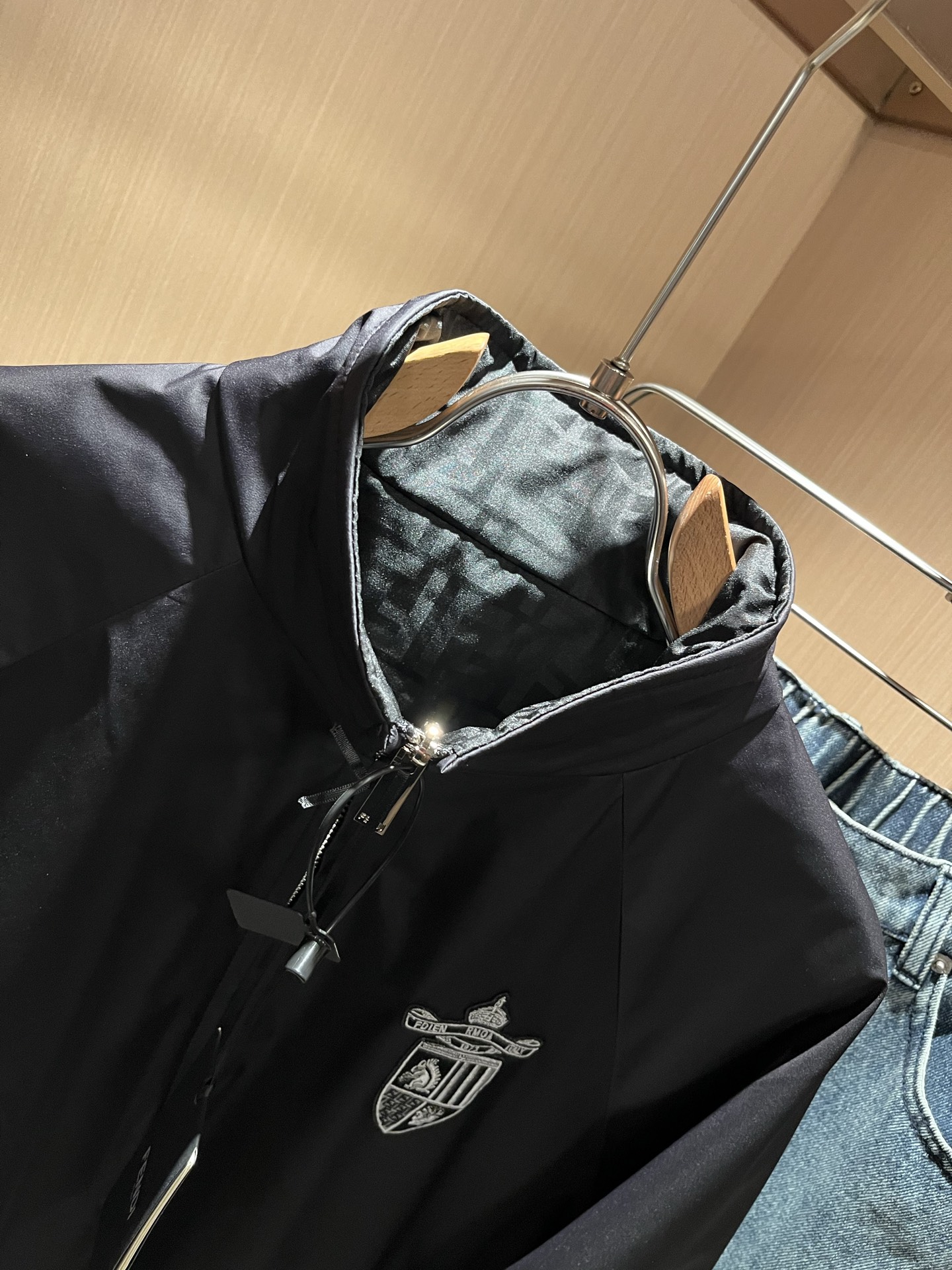 FEN*I 芬*迪 ⚠️双面夹克！2025秋冬新款男士夹克外套，意大利原厂订单，FD家族人气单品，代表性