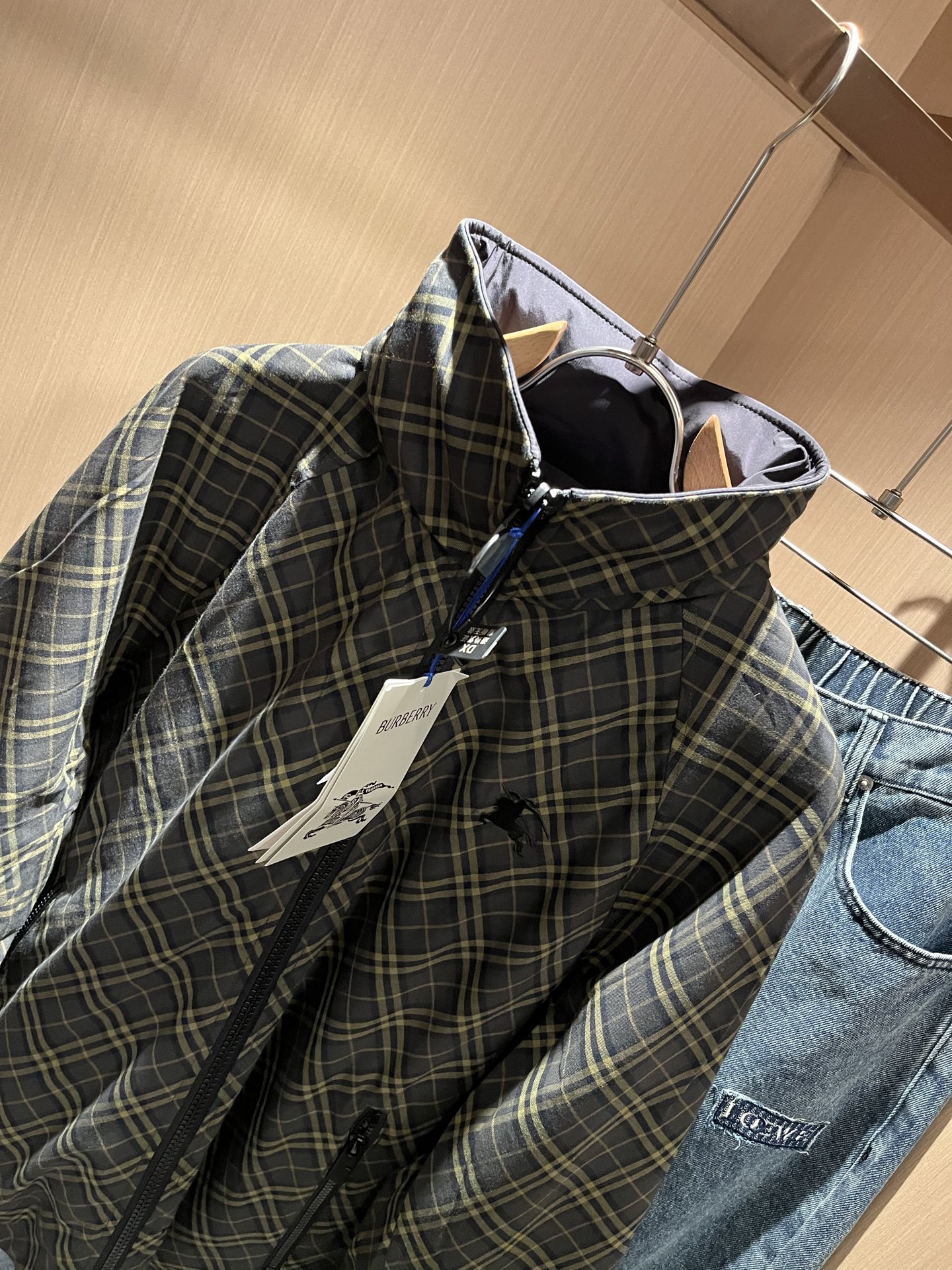 BURBER*Y巴*莉⚠️双面夹克！2025秋冬新品夹克外套重磅来袭，最近比较火热的环保聚酯纤维记忆面料