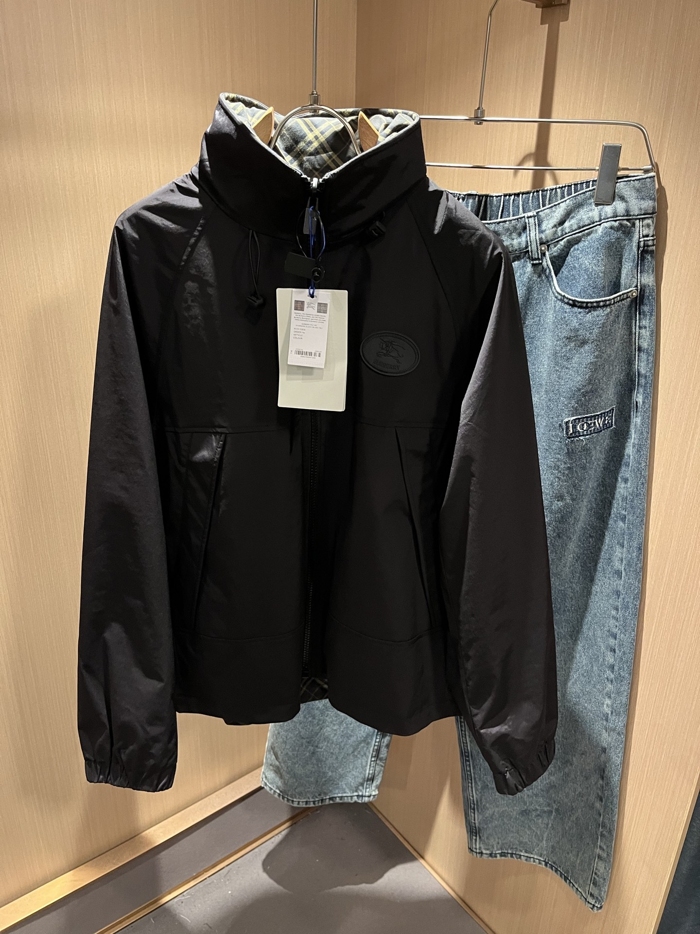 BURBER*Y巴*莉⚠️双面夹克！2025秋冬新品夹克外套重磅来袭，最近比较火热的环保聚酯纤维记忆面料