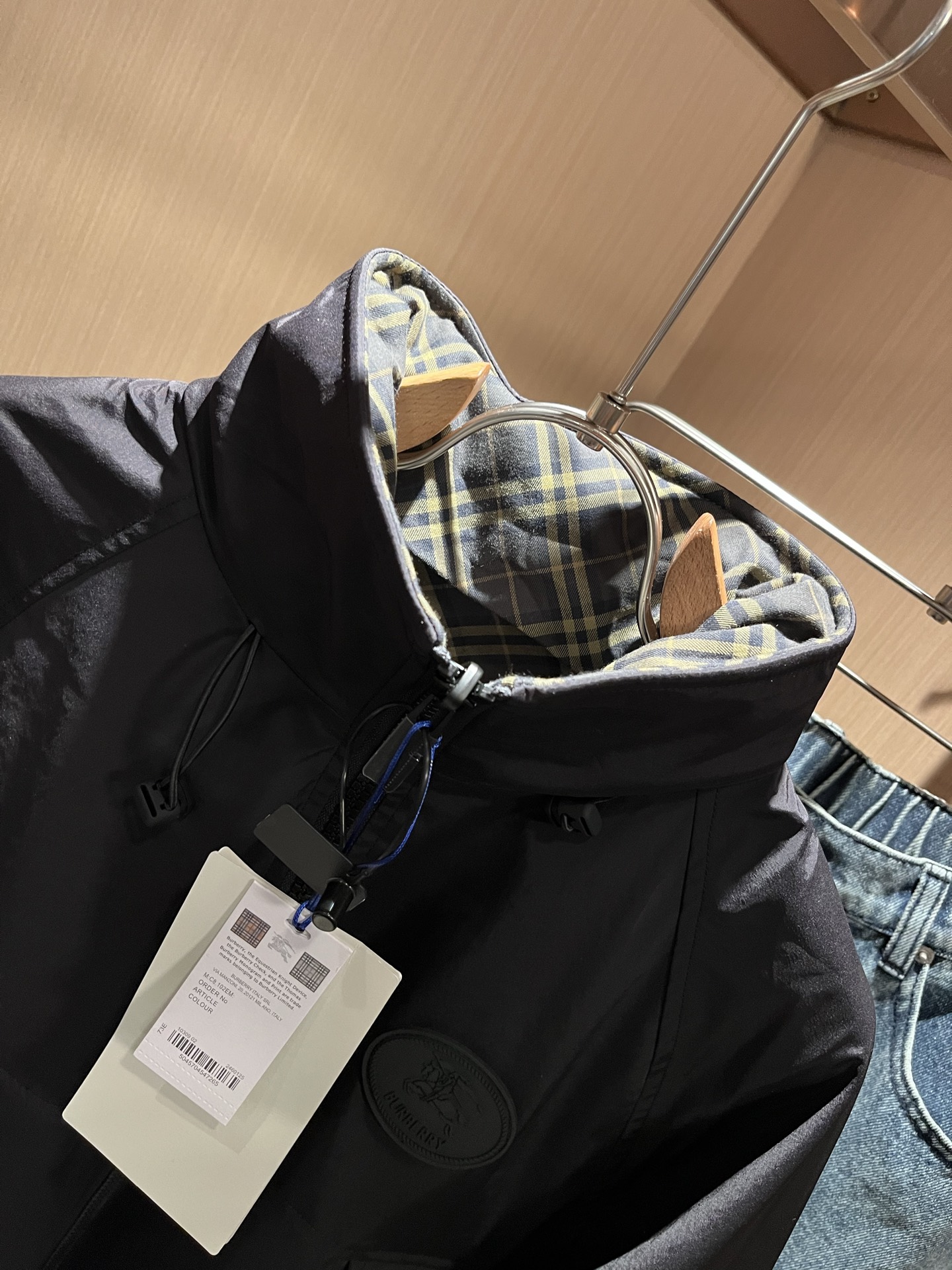 BURBER*Y巴*莉⚠️双面夹克！2025秋冬新品夹克外套重磅来袭，最近比较火热的环保聚酯纤维记忆面料