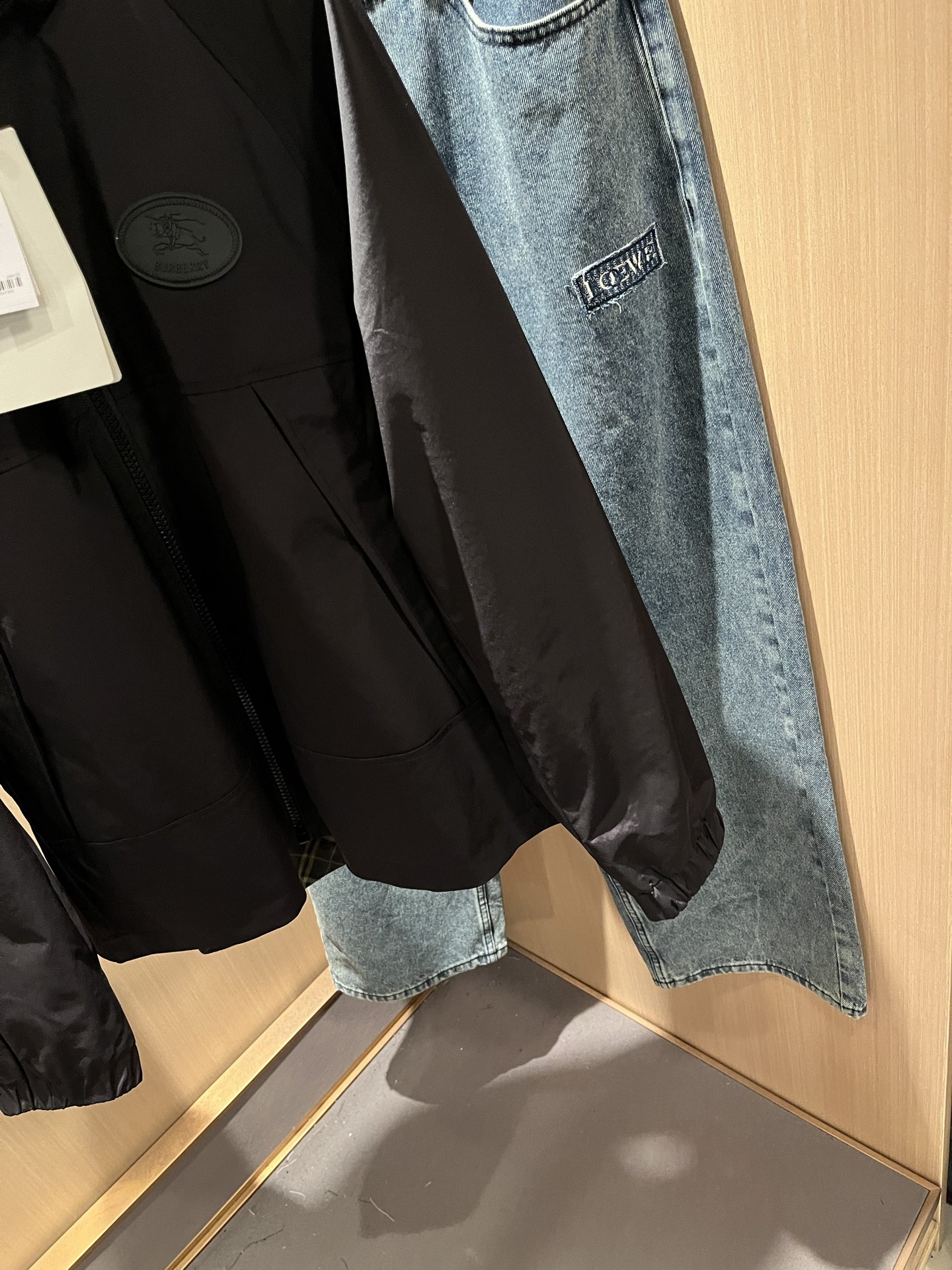 BURBER*Y巴*莉⚠️双面夹克！2025秋冬新品夹克外套重磅来袭，最近比较火热的环保聚酯纤维记忆面料