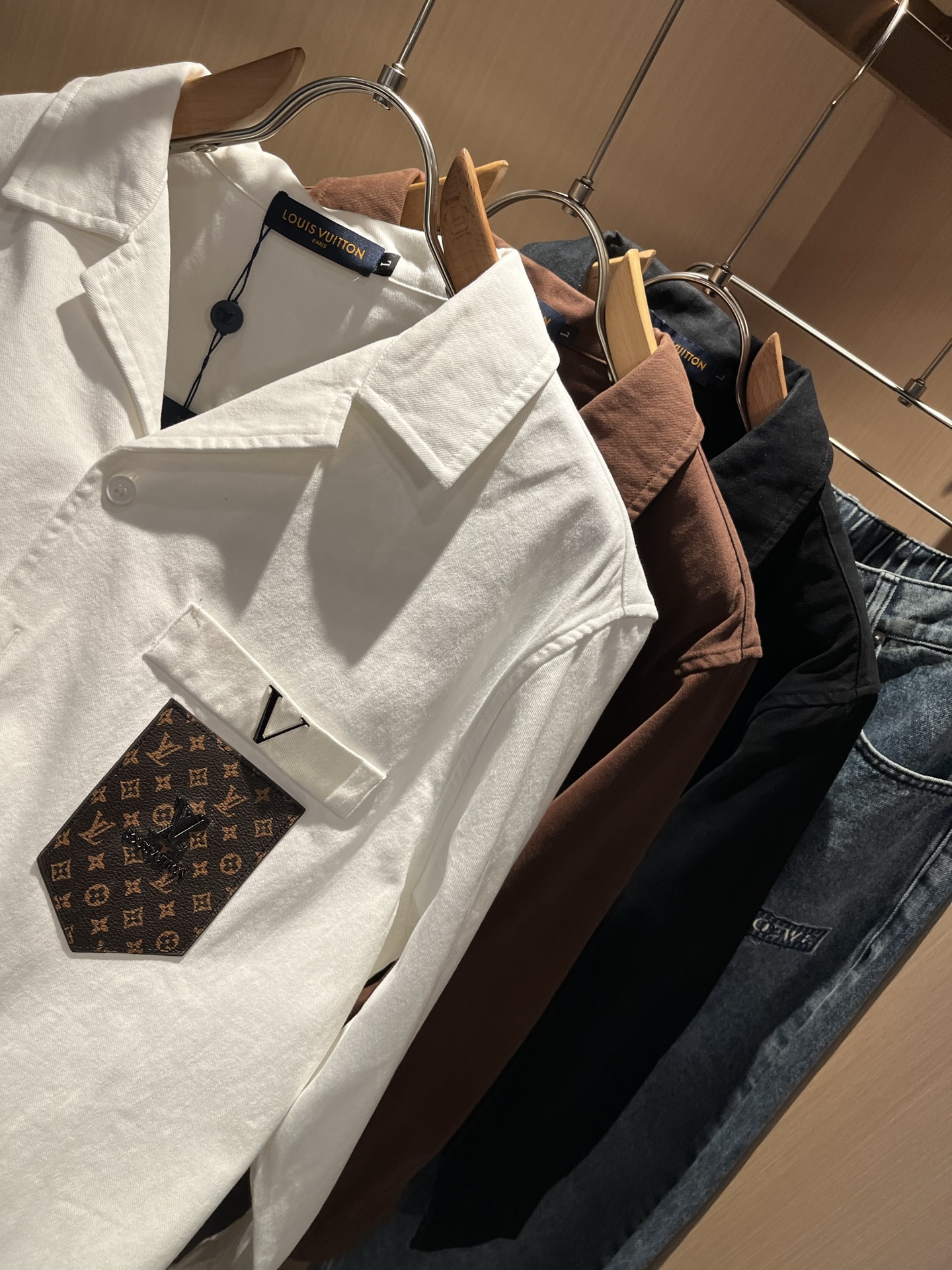 Louis Vuit*on 路易*登 2025秋冬新款轻奢男女同款👫衬衣，路易家族的新高端，细节品质永远