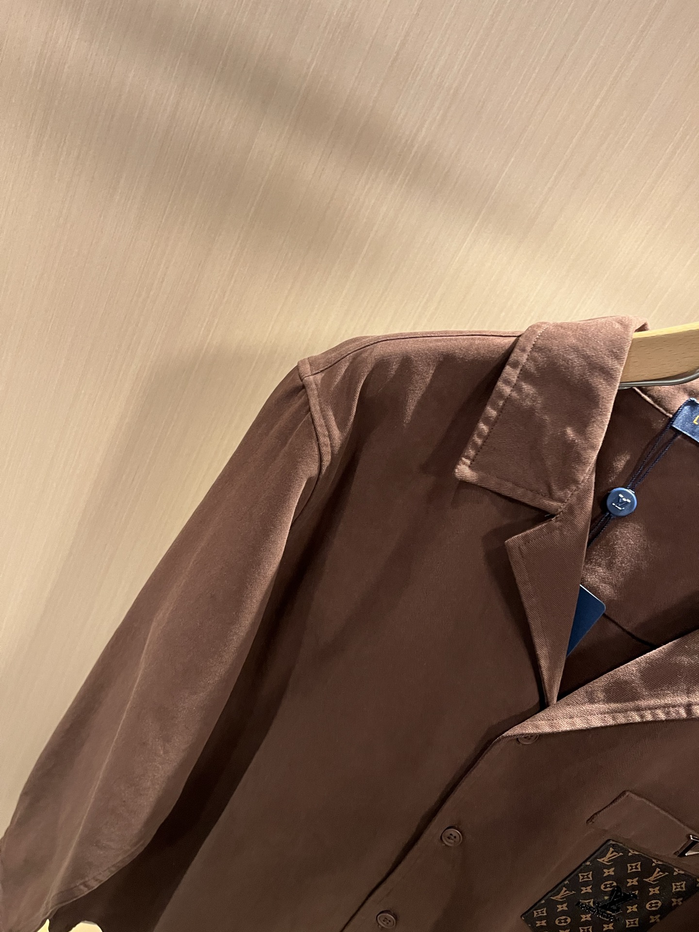 Louis Vuit*on 路易*登 2025秋冬新款轻奢男女同款👫衬衣，路易家族的新高端，细节品质永远