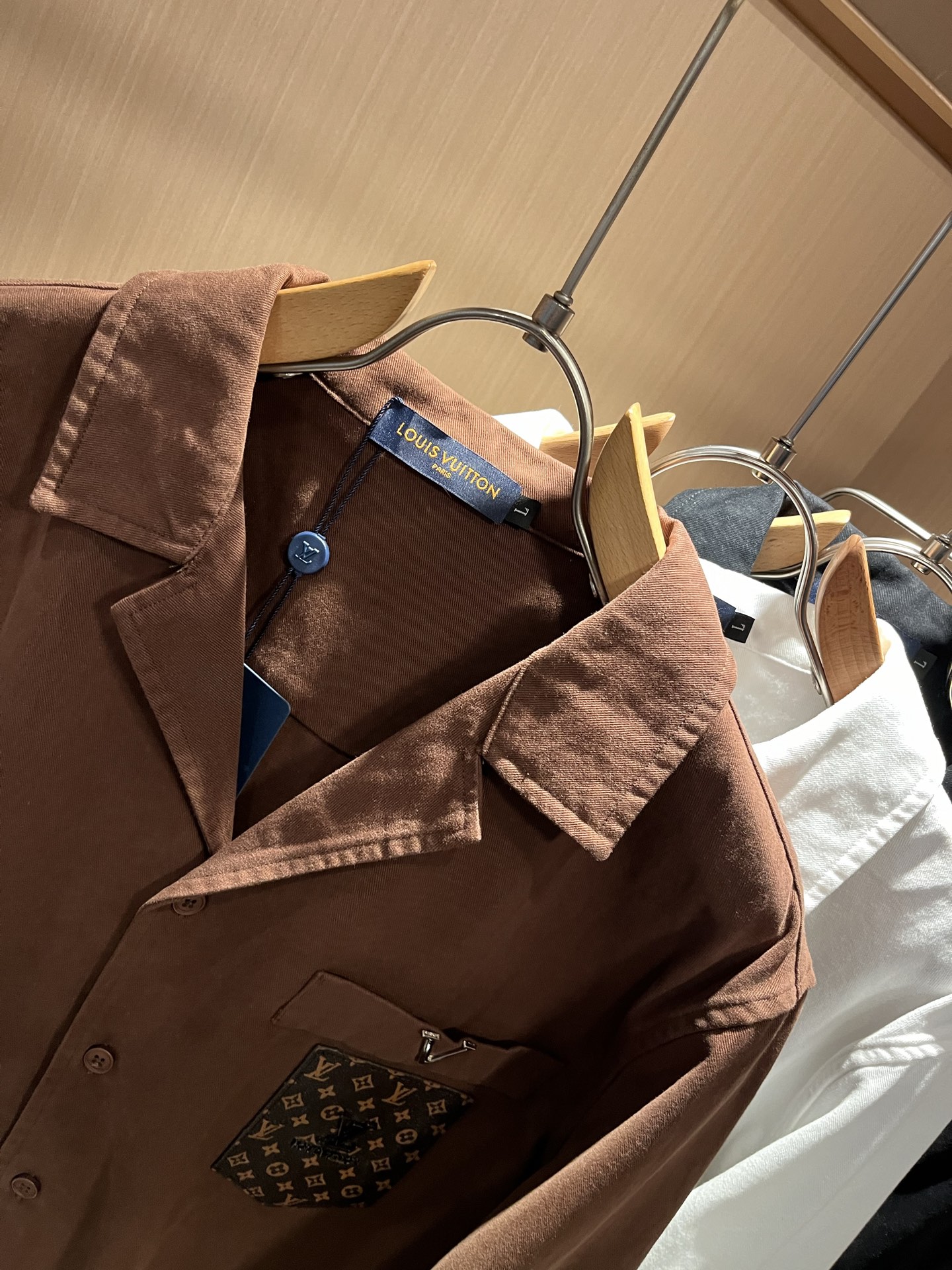 Louis Vuit*on 路易*登 2025秋冬新款轻奢男女同款👫衬衣，路易家族的新高端，细节品质永远