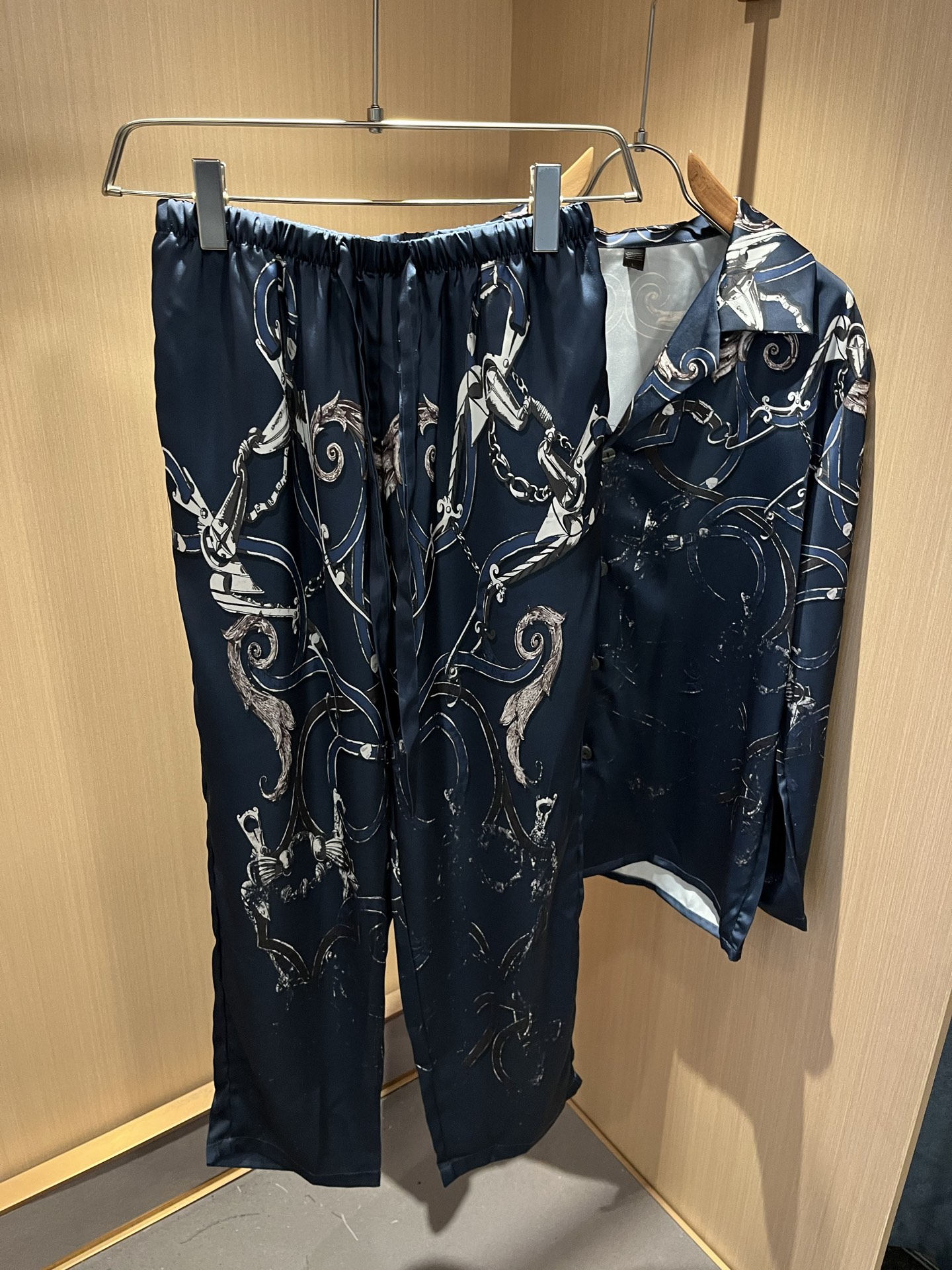 HERM*S Men's Silk Patterned Pajama Set Luxury Loungewear