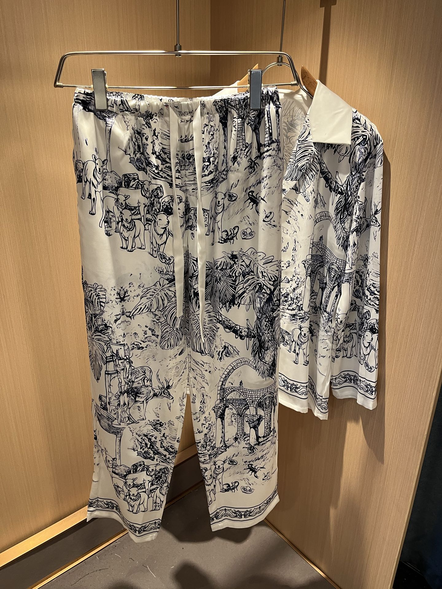 Dior Unisex Silk Pajama Set - Luxurious Comfort for Lounging and Sleep