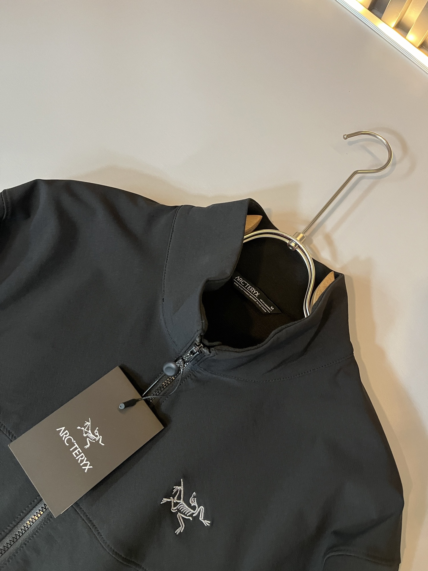 ARCTER*X始*祖鸟 2025秋冬新款男女同款👫夹克外套，户外品牌可能大家第一想到的就是加拿大鹅、始