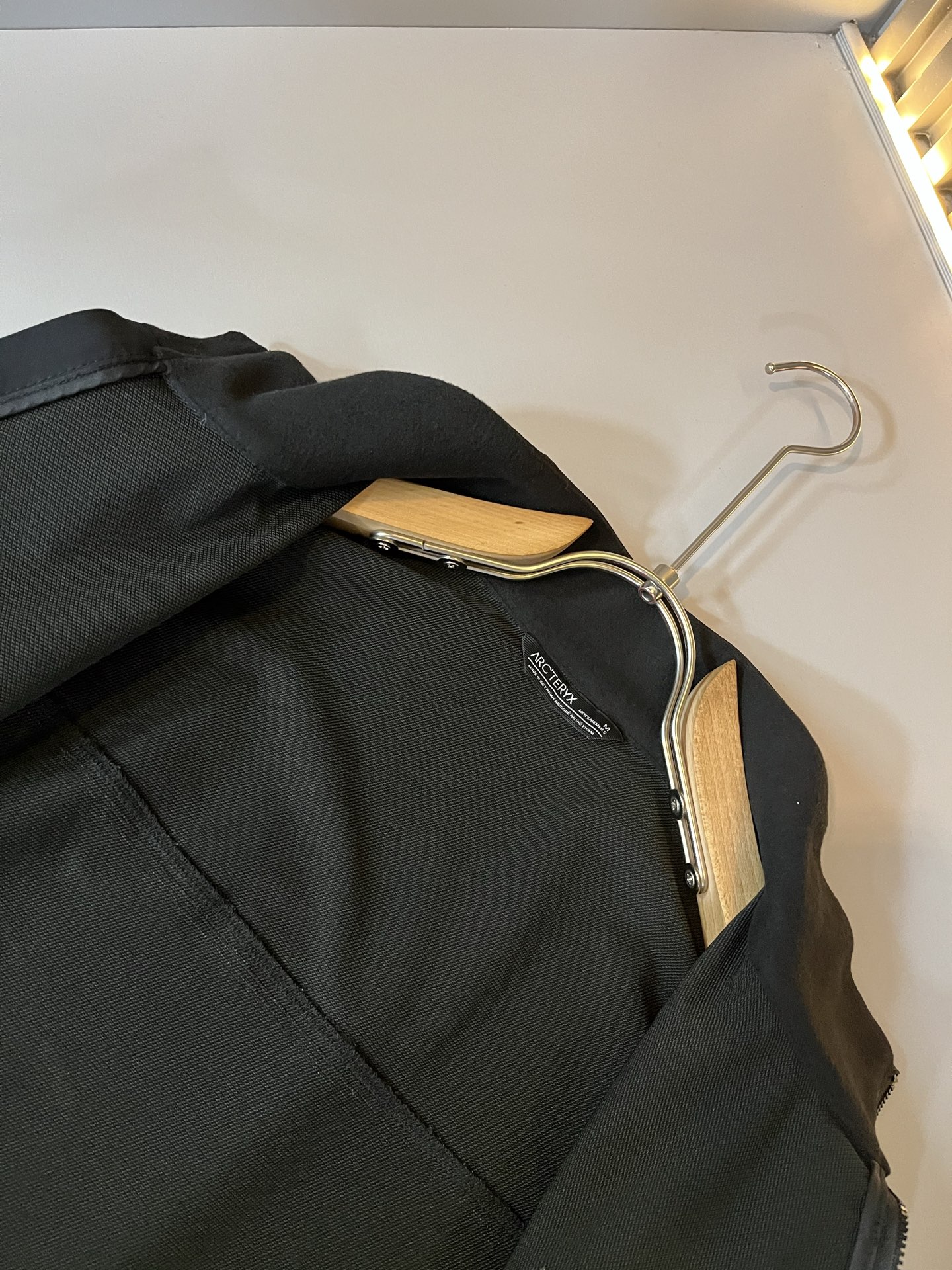 ARCTER*X始*祖鸟 2025秋冬新款男女同款👫夹克外套，户外品牌可能大家第一想到的就是加拿大鹅、始