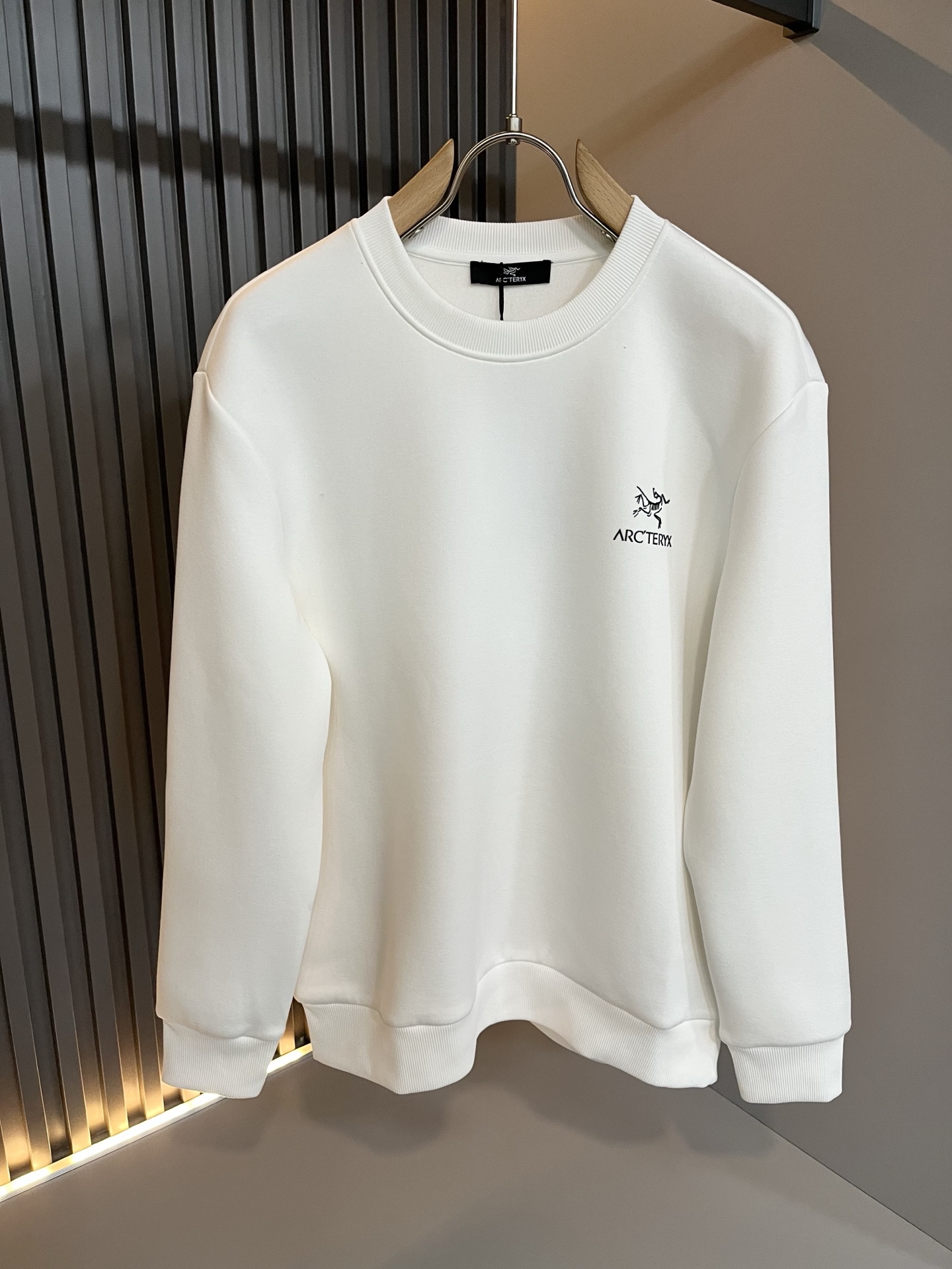 ARCTER*X始*祖鸟 2025秋冬新款男女同款👫休闲卫衣，户外品牌可能大家第一想到的就是加拿大鹅、始