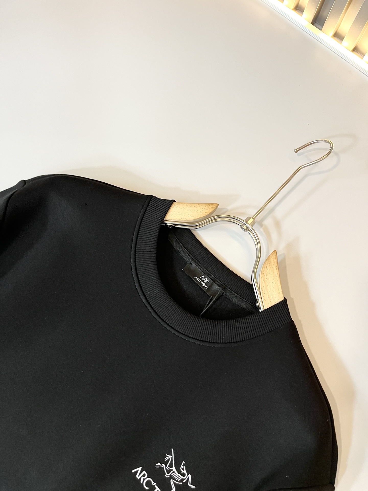 ARCTER*X始*祖鸟 2025秋冬新款男女同款👫休闲卫衣，户外品牌可能大家第一想到的就是加拿大鹅、始