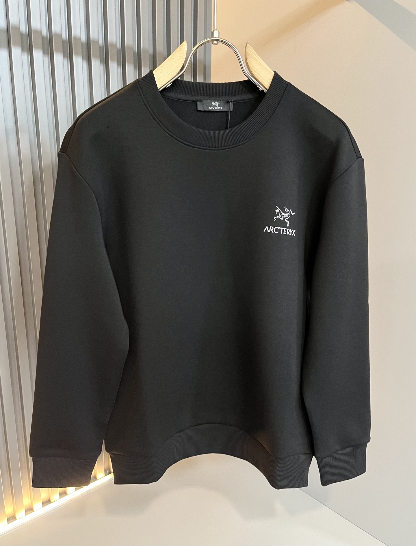 ARCTER*X始*祖鸟 2025秋冬新款男女同款👫休闲卫衣，户外品牌可能大家第一想到的就是加拿大鹅、始