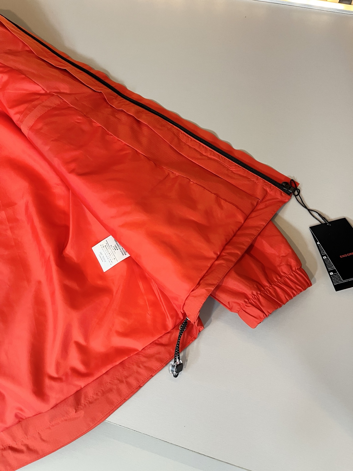 ARCTER*X始*祖鸟 2025秋冬新款男女同款👫夹克外套，户外品牌可能大家第一想到的就是加拿大鹅、始