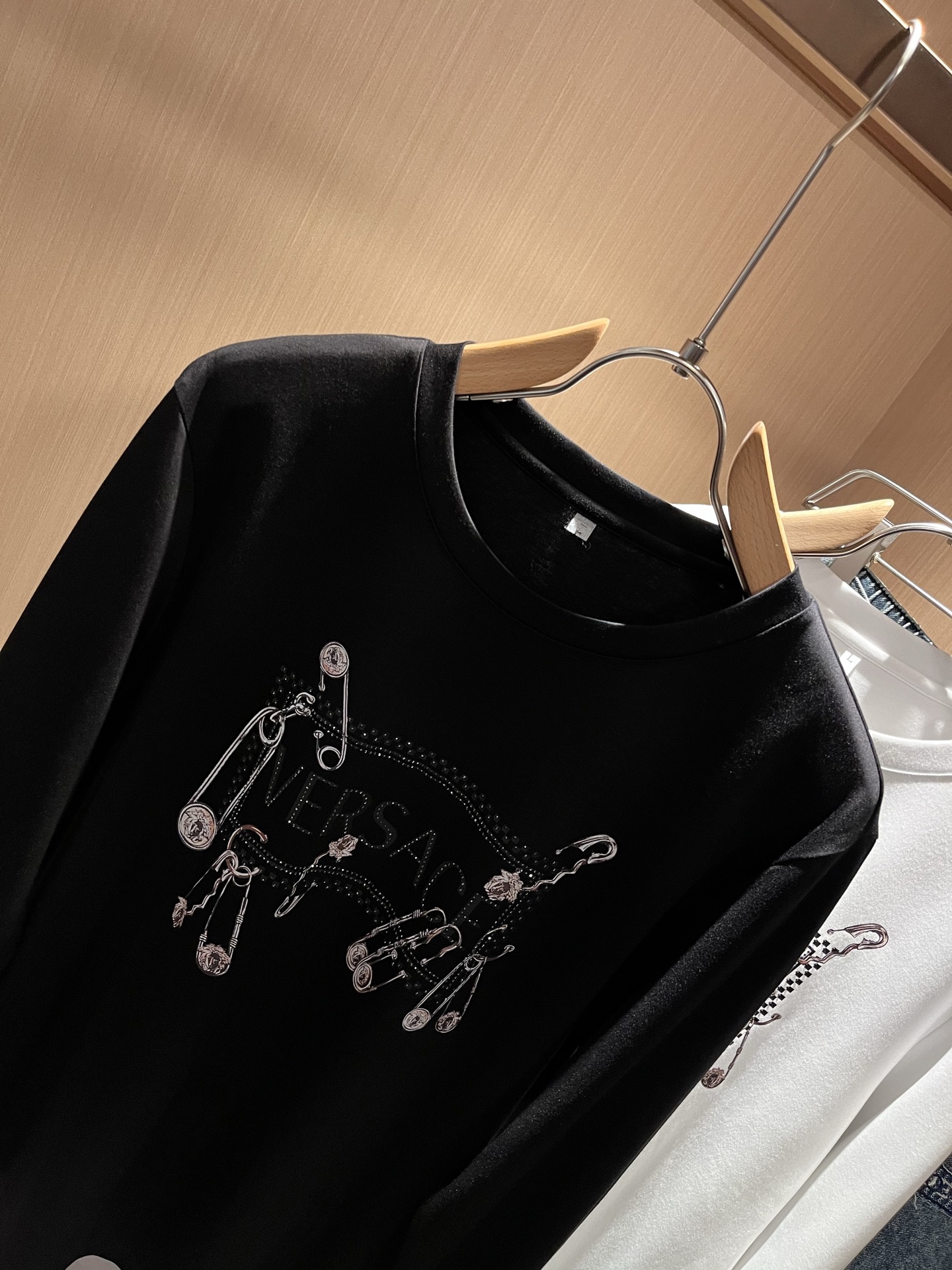 VERS*CE/范*哲 2025秋冬新品原单长袖打底衫，VERS*CE/范*哲 贸易公司渠道 产品 美杜