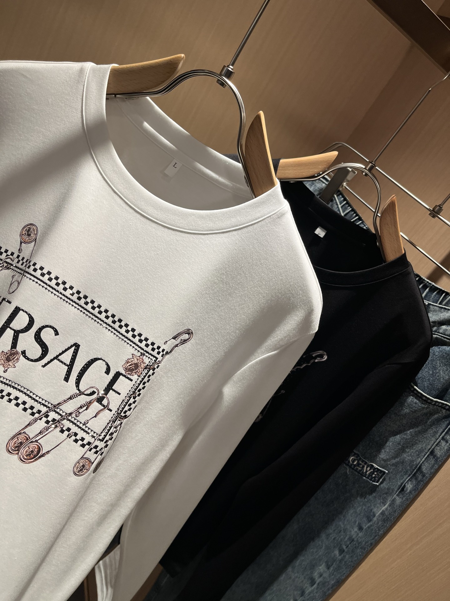 VERS*CE/范*哲 2025秋冬新品原单长袖打底衫，VERS*CE/范*哲 贸易公司渠道 产品 美杜