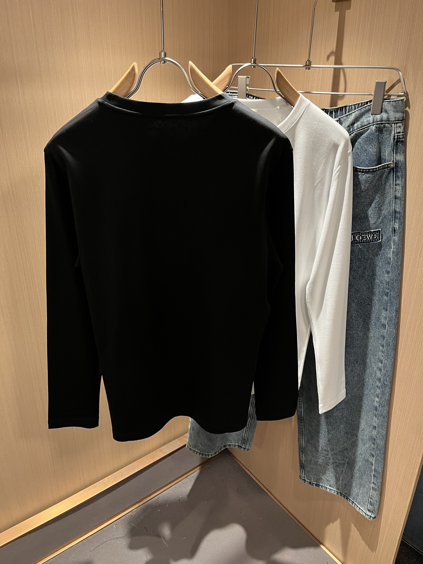 Arman阿*尼2025秋冬新款男女同款👫休闲长袖打底衫，原单代工厂订单，胸前标志😊logo压胶设计！简