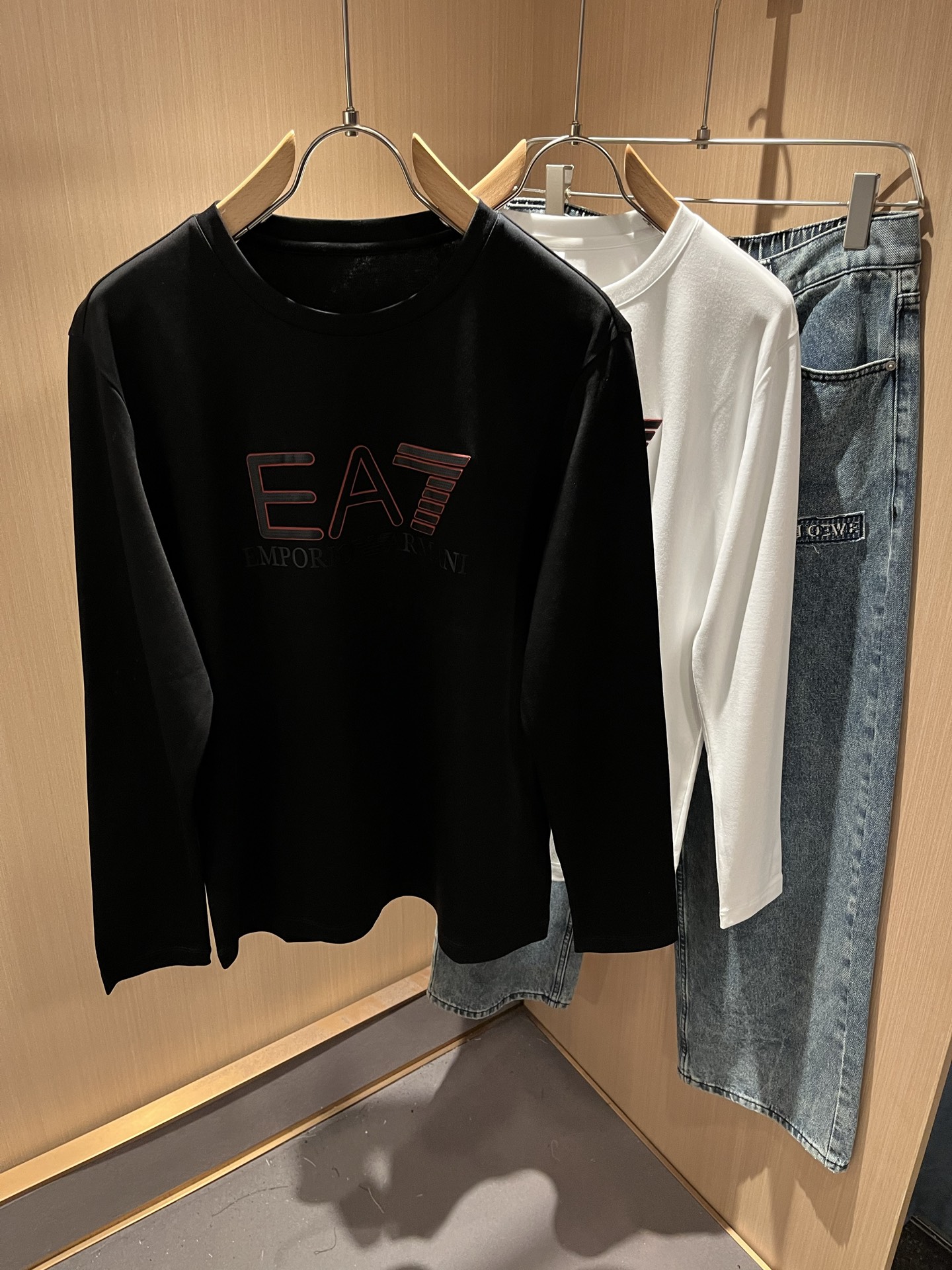 Arman阿*尼2025秋冬新款男女同款👫休闲长袖打底衫，原单代工厂订单，胸前标志😊logo压胶设计！简